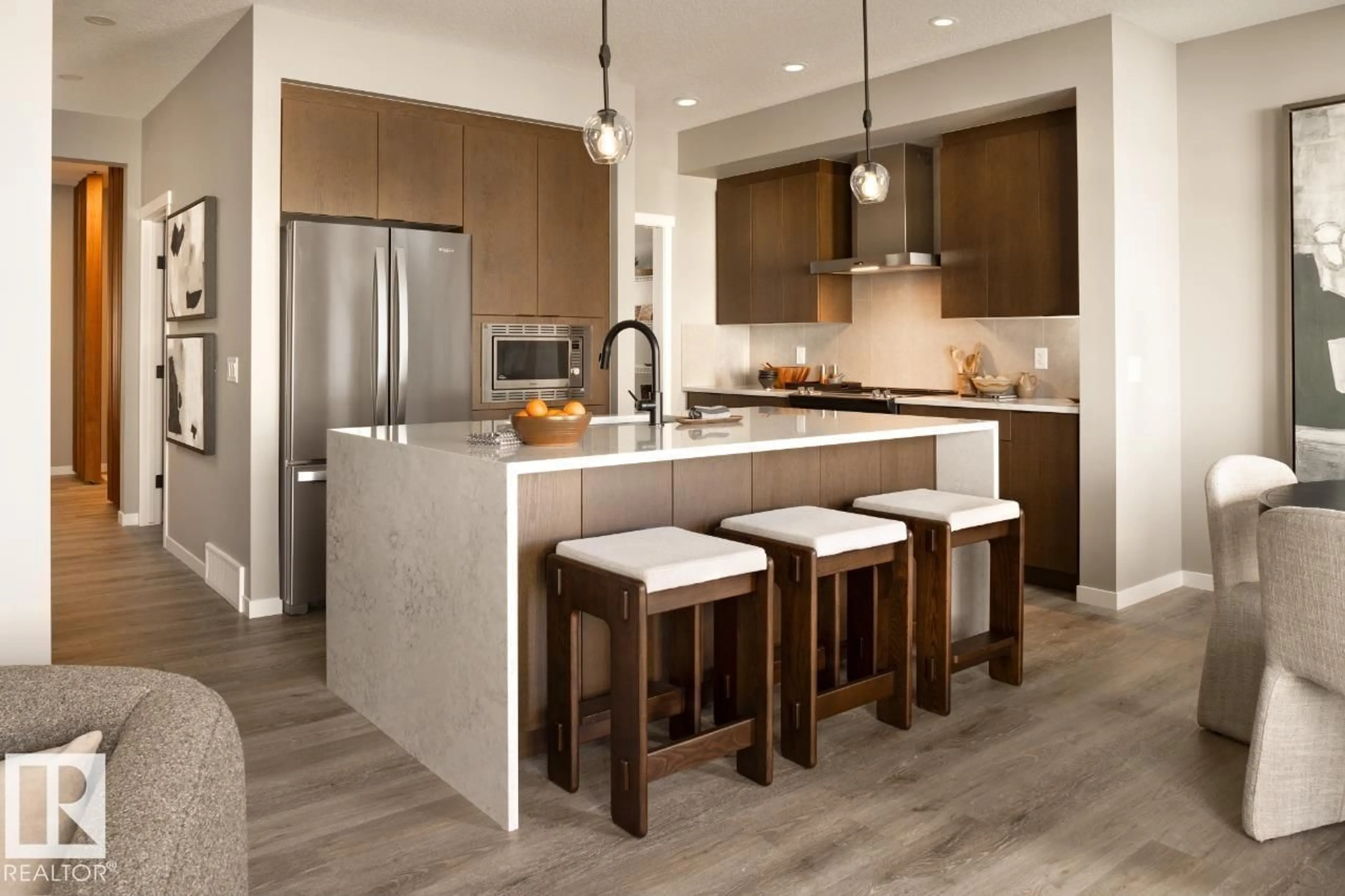 Contemporary kitchen, unknown for 7103 51 AV, Beaumont Alberta T4X3E5