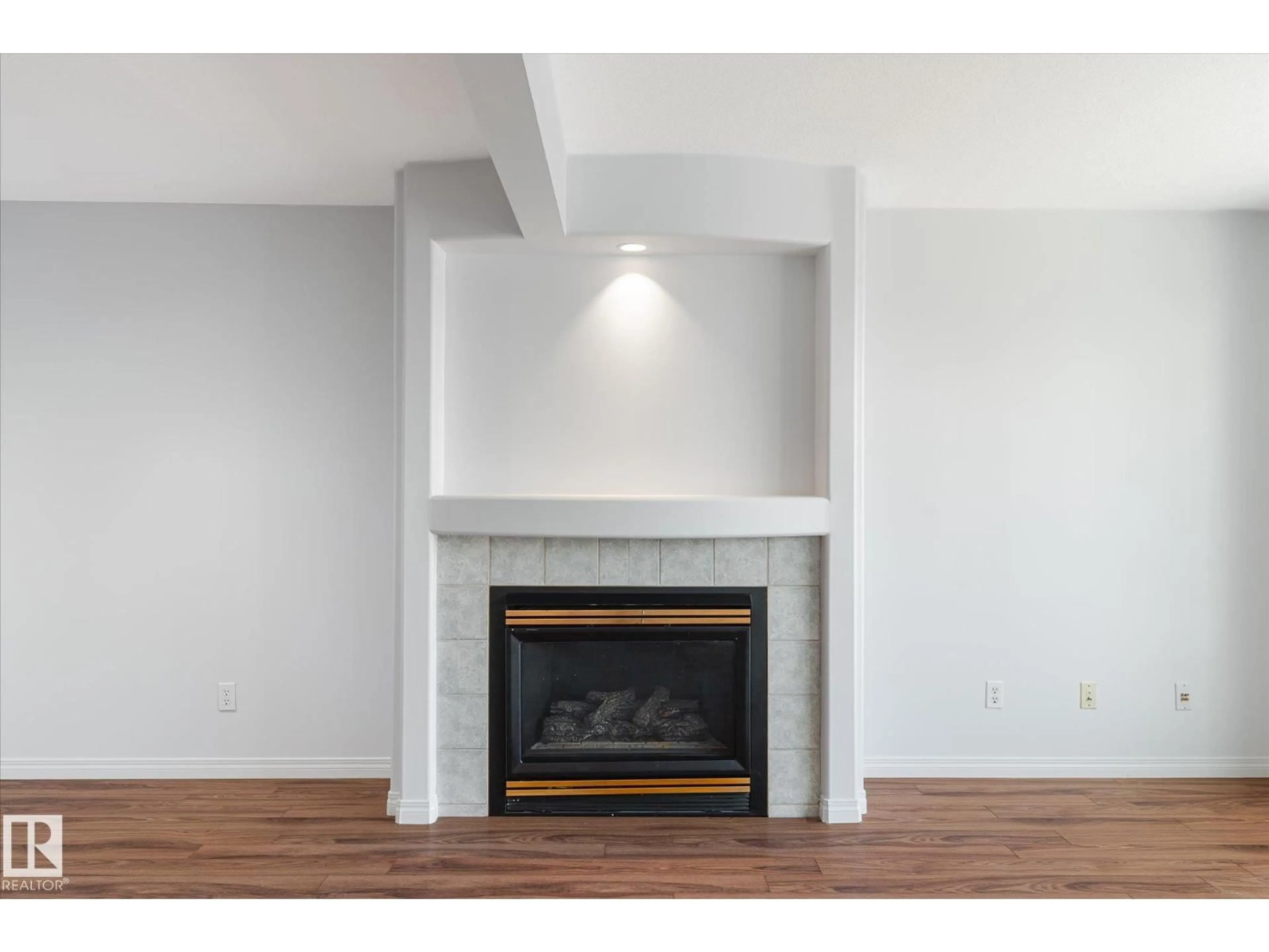 A pic of a room for 52 - 9630 176 ST, Edmonton Alberta T5T6E1