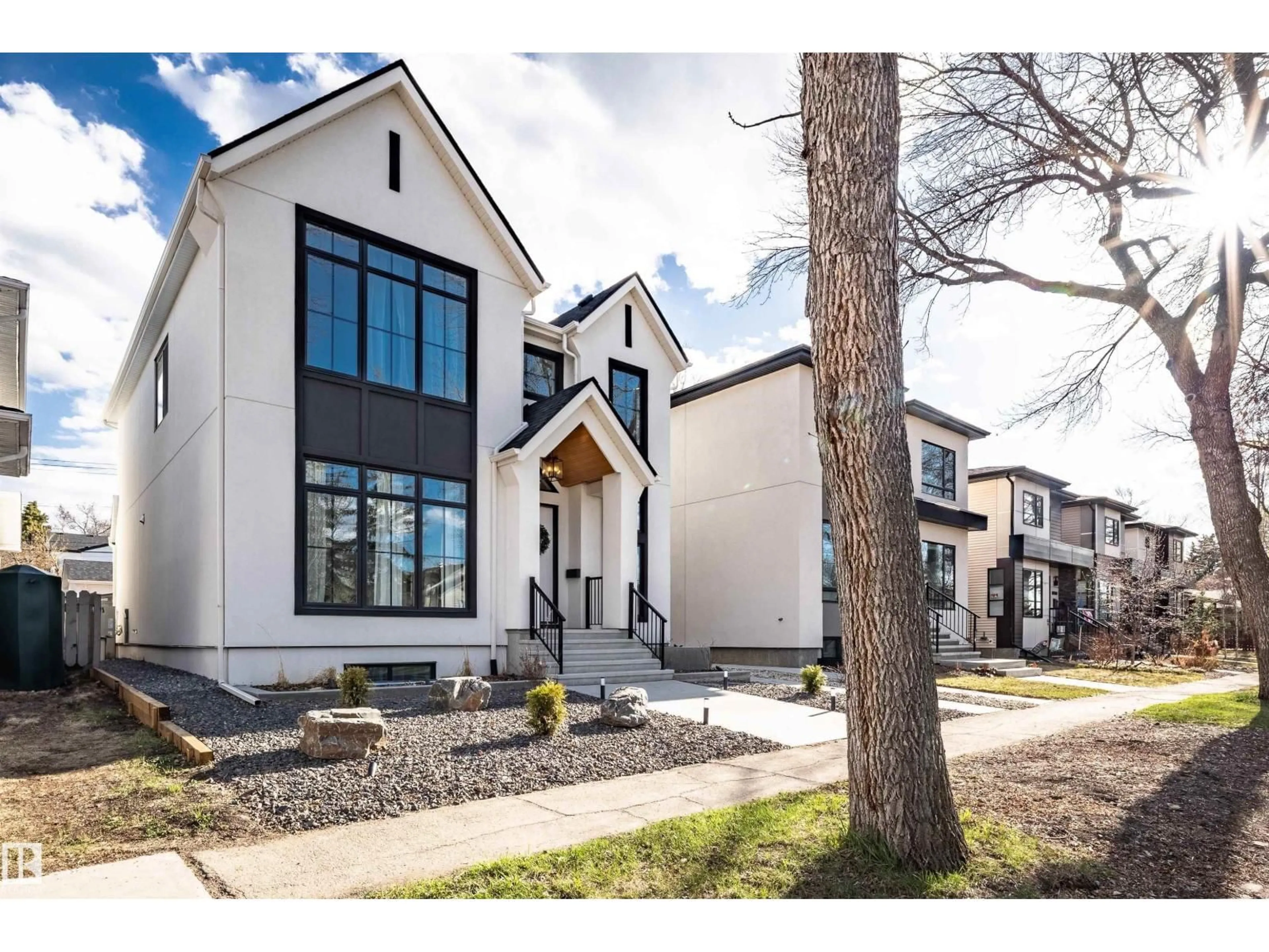 Unknown for 8350 120 ST, Edmonton Alberta T6G1X2