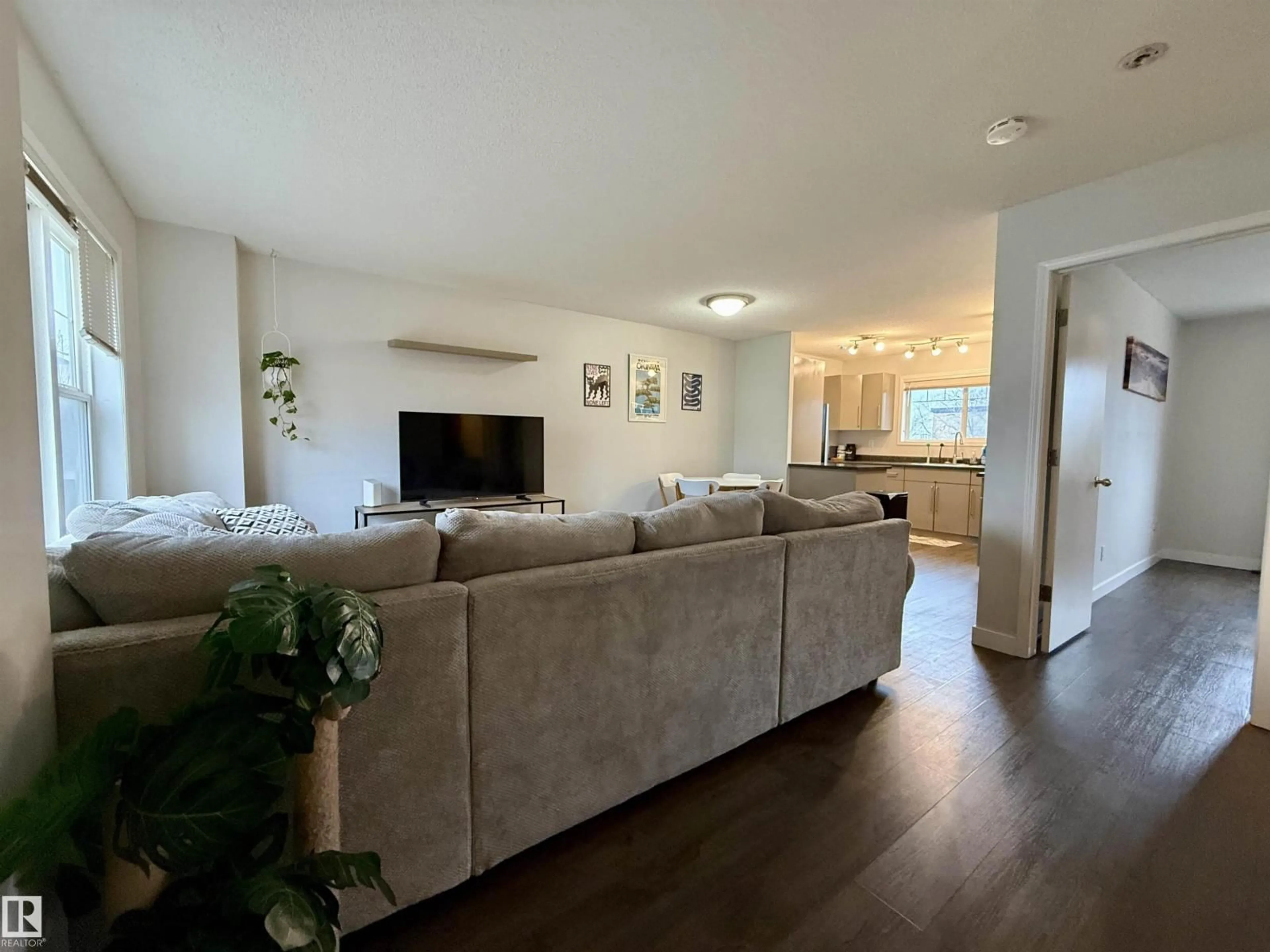 Living room with furniture, unknown for 70 - 25 CAVAN RD, Sherwood Park Alberta T8H2W9