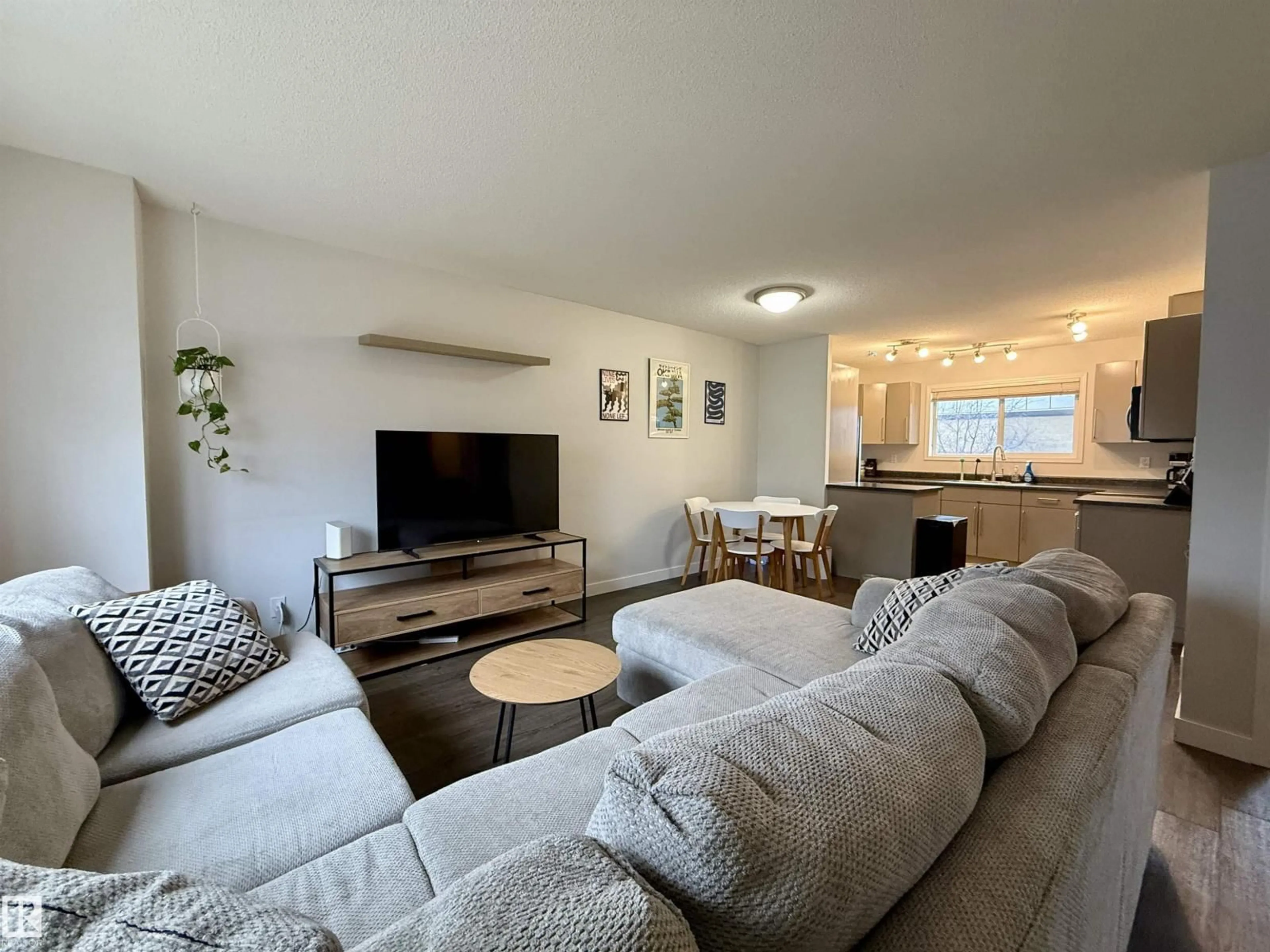 Living room with furniture, unknown for 70 - 25 CAVAN RD, Sherwood Park Alberta T8H2W9