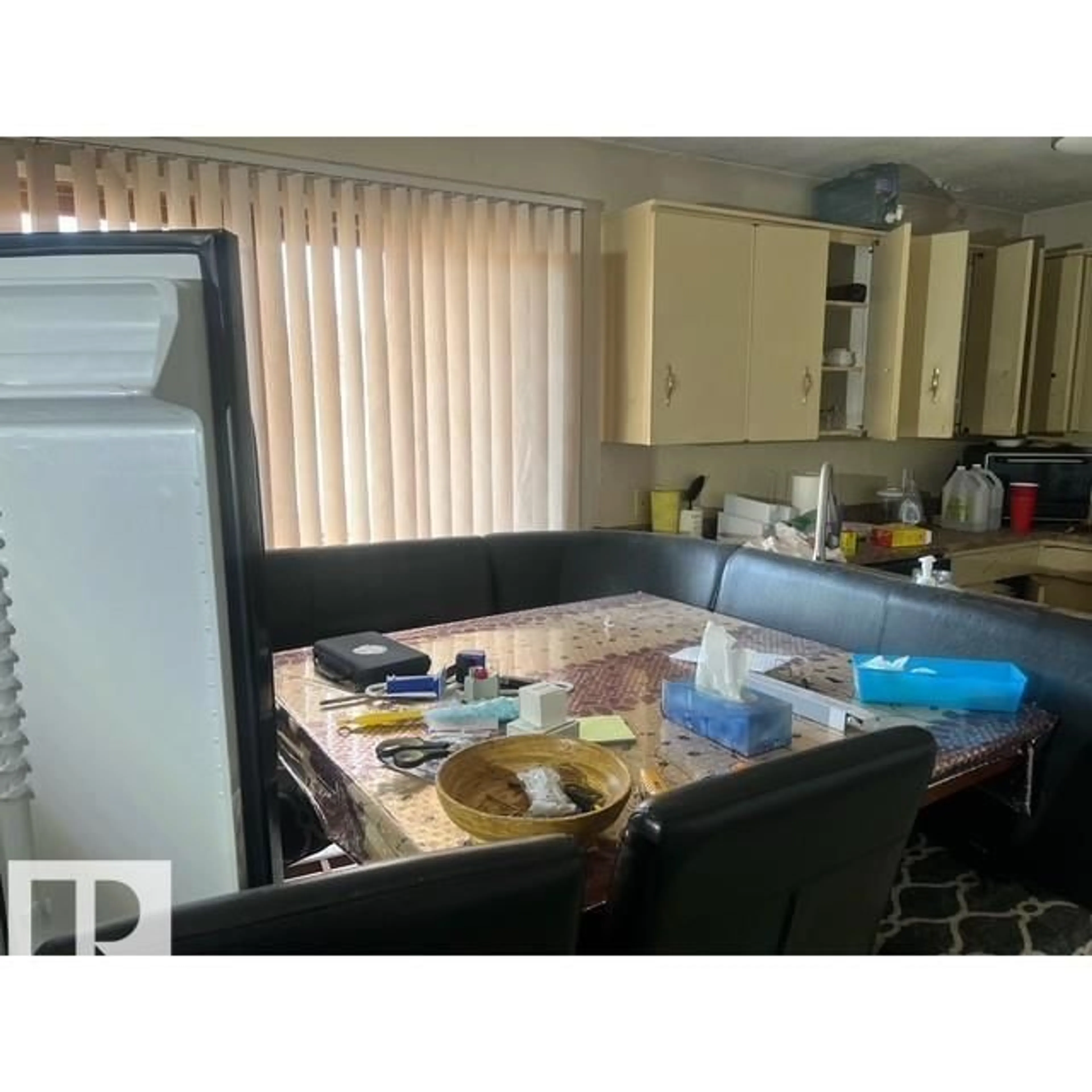 Standard kitchen, floor is not visible for 5809 55 ST, Vegreville Alberta T9C1J6