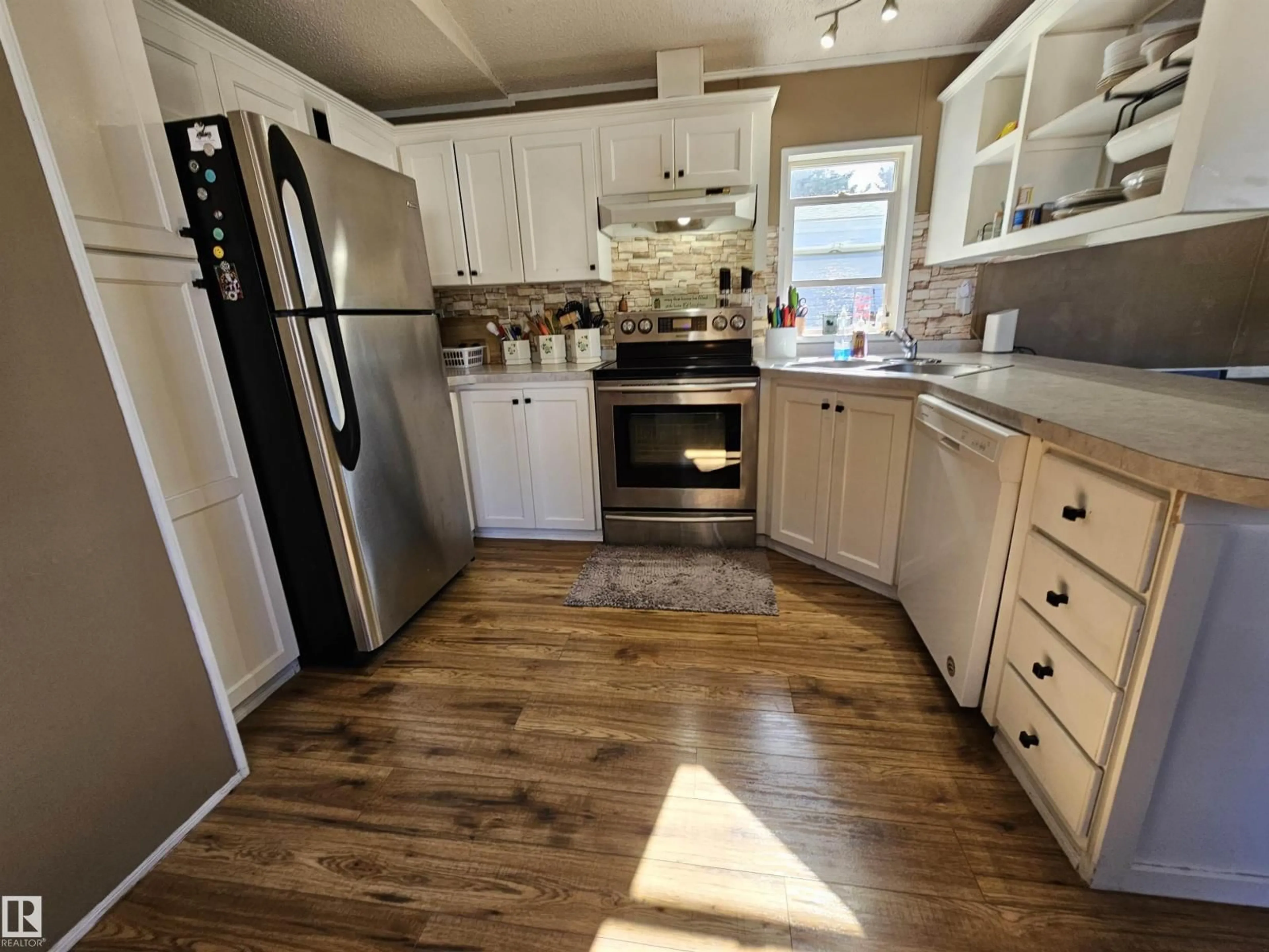 Unknown for 305 - 84 CALAHOO RD, Spruce Grove Alberta T7X3K7