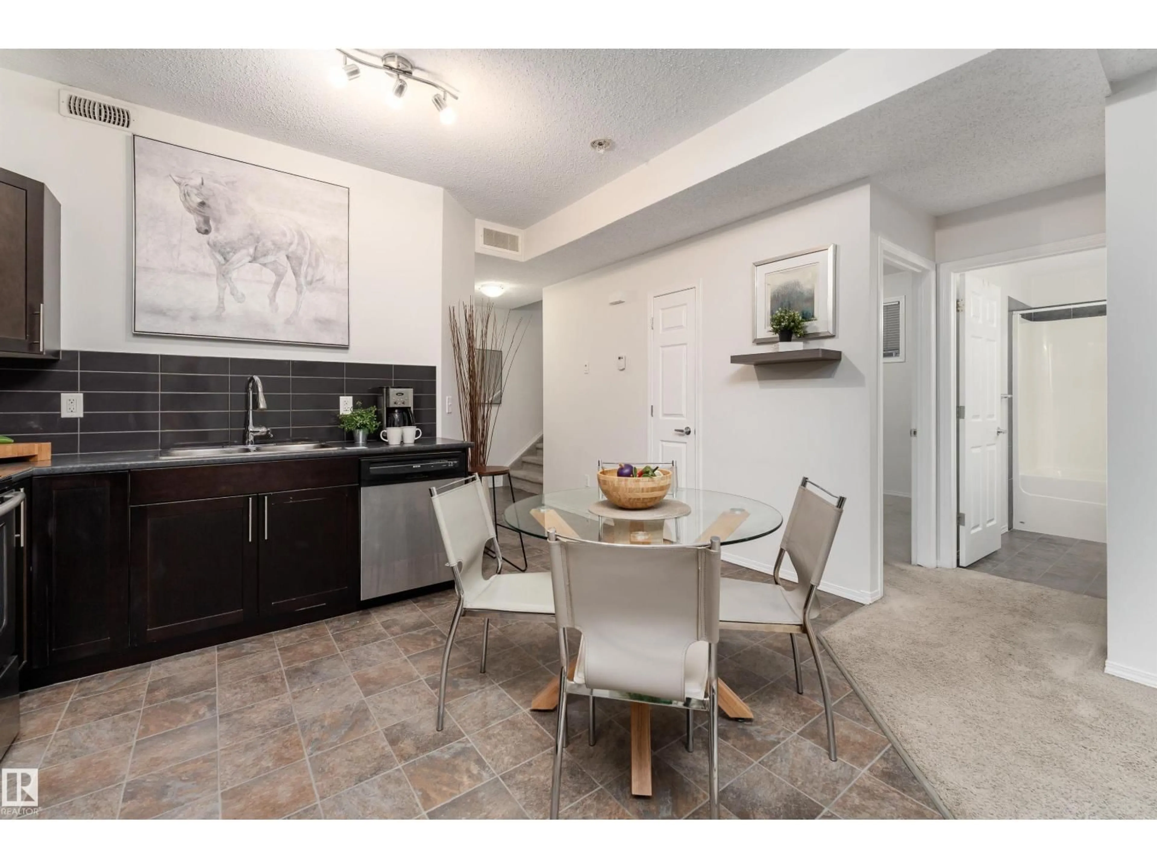 Unknown for 22 - 6520 2 AV SW, Edmonton Alberta T6X1S4