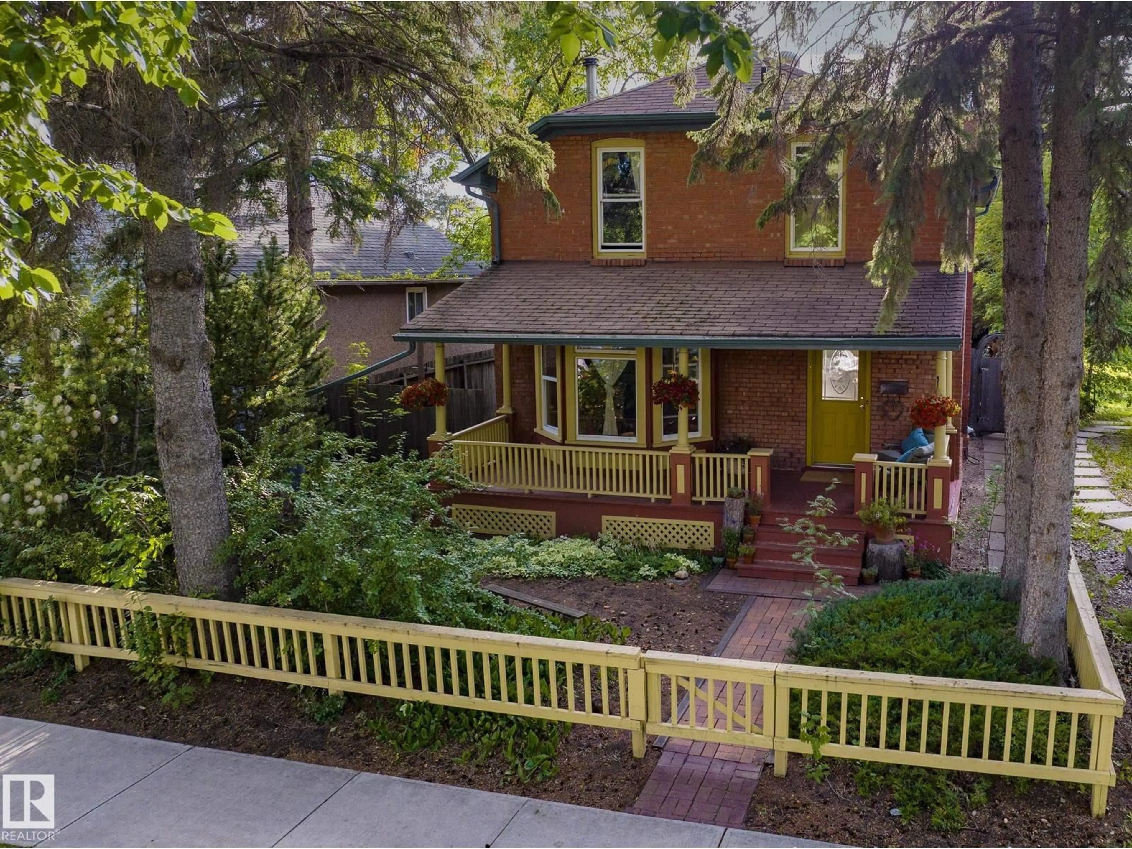 Unknown for NW - 7024 105A ST, Edmonton Alberta T6H2R5