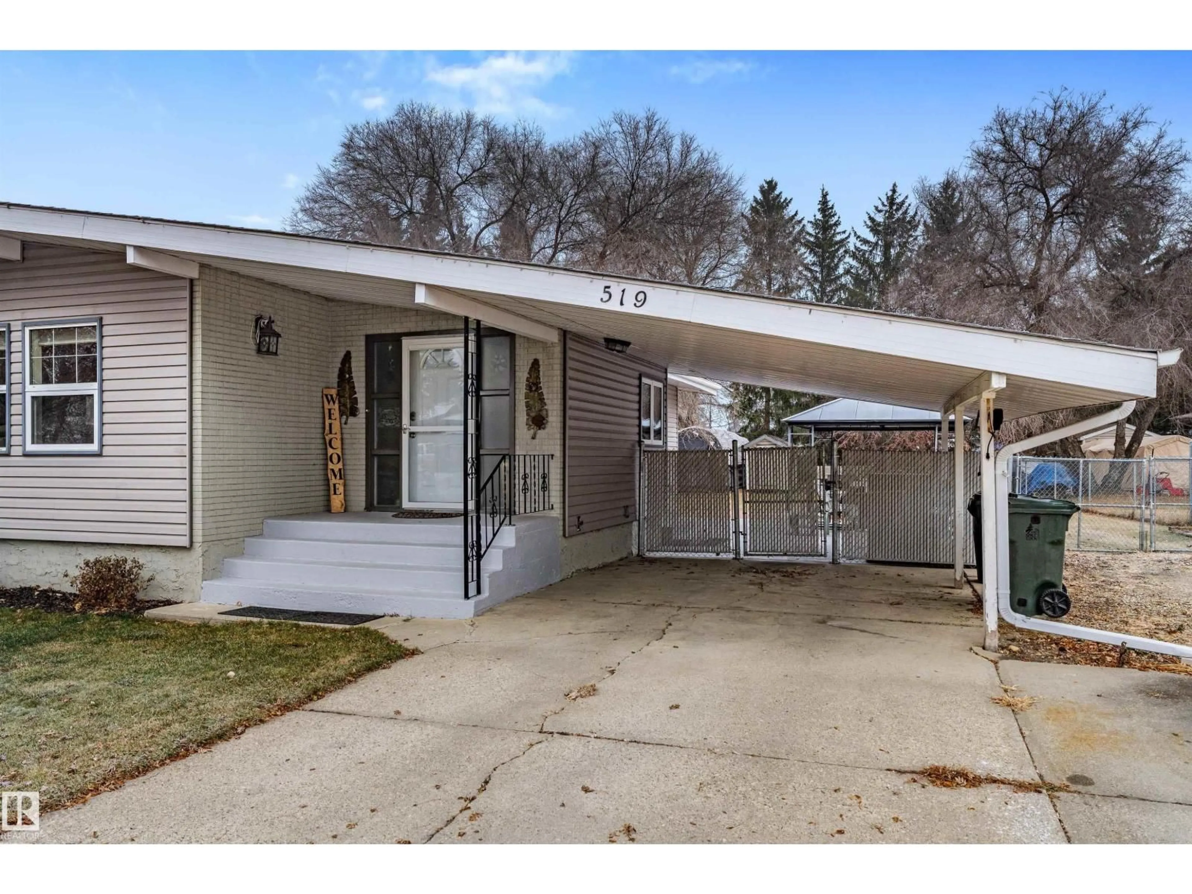 Unknown for 519 MCLEOD AV, Spruce Grove Alberta T7X3A3