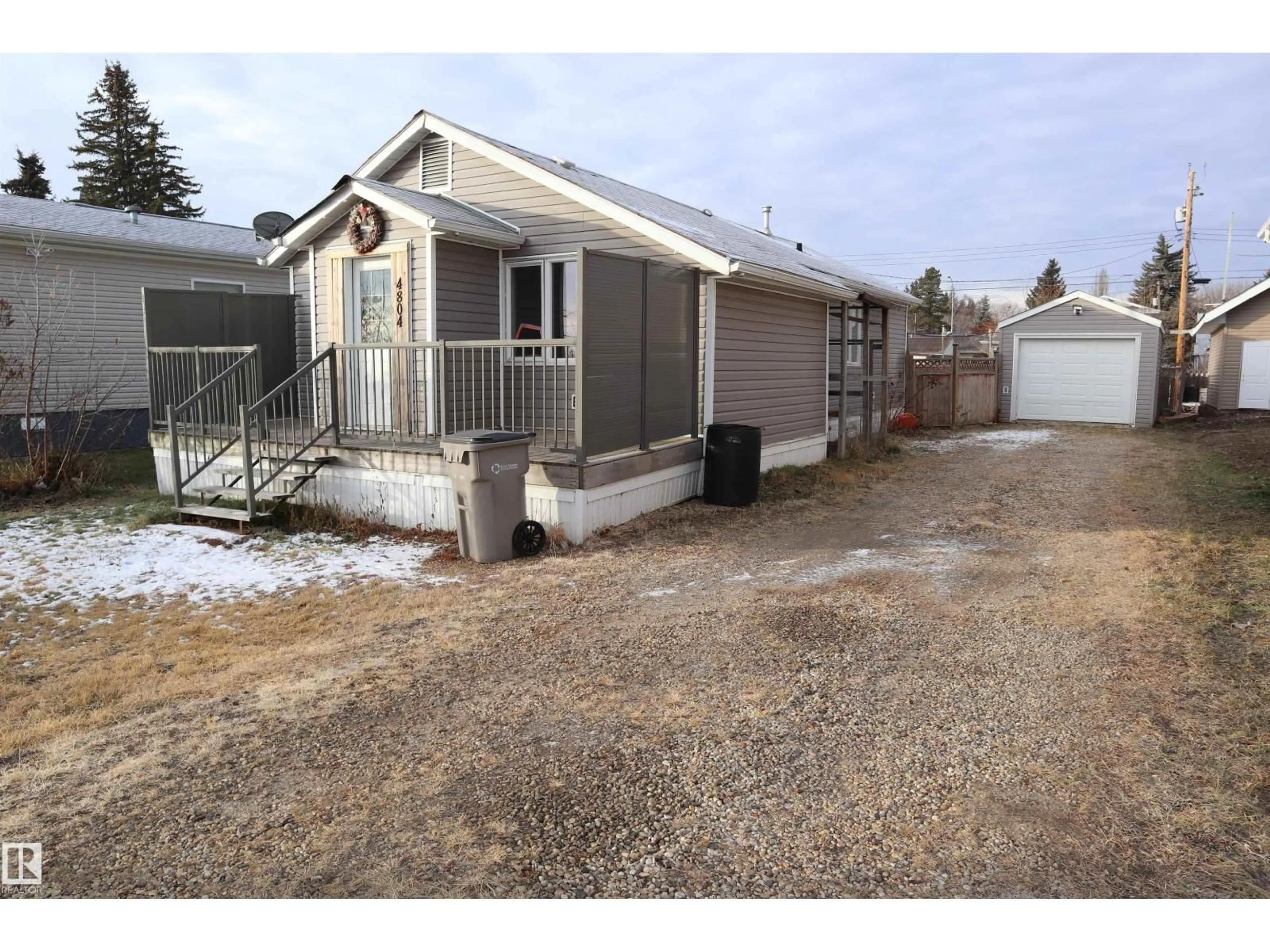 Unknown for 4804 49 ST, Calmar Alberta T0C0V0