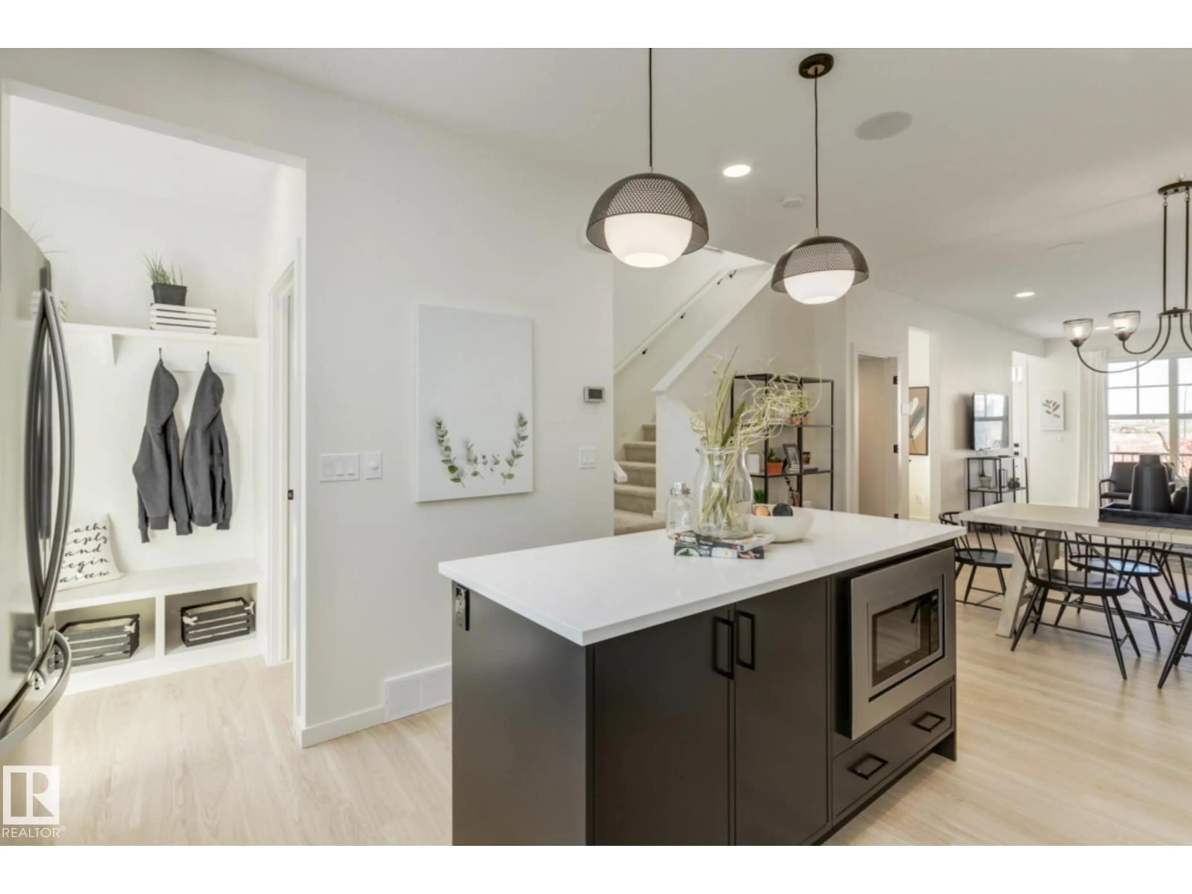 Open concept kitchen, unknown for 7102 50A AVE, Beaumont Alberta T4X3E6