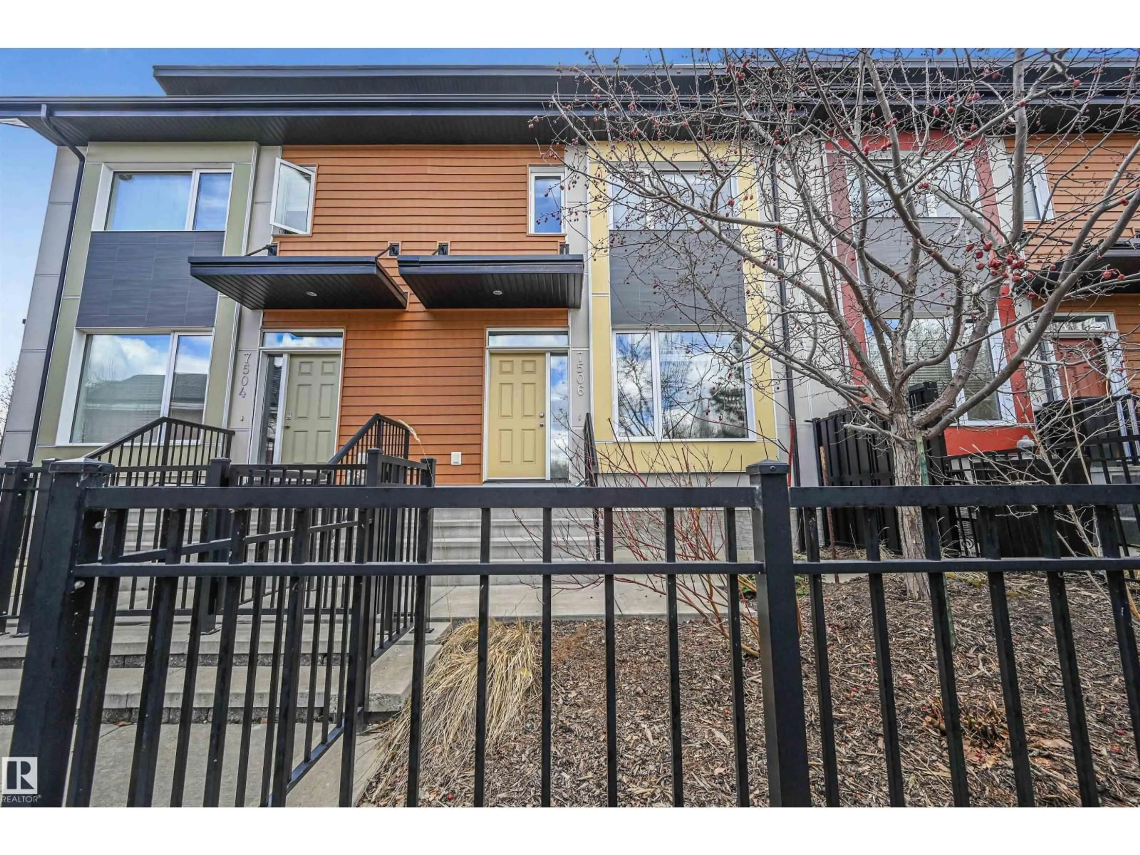 Unknown for NW - 7506 MAY CM, Edmonton Alberta T6R0G9