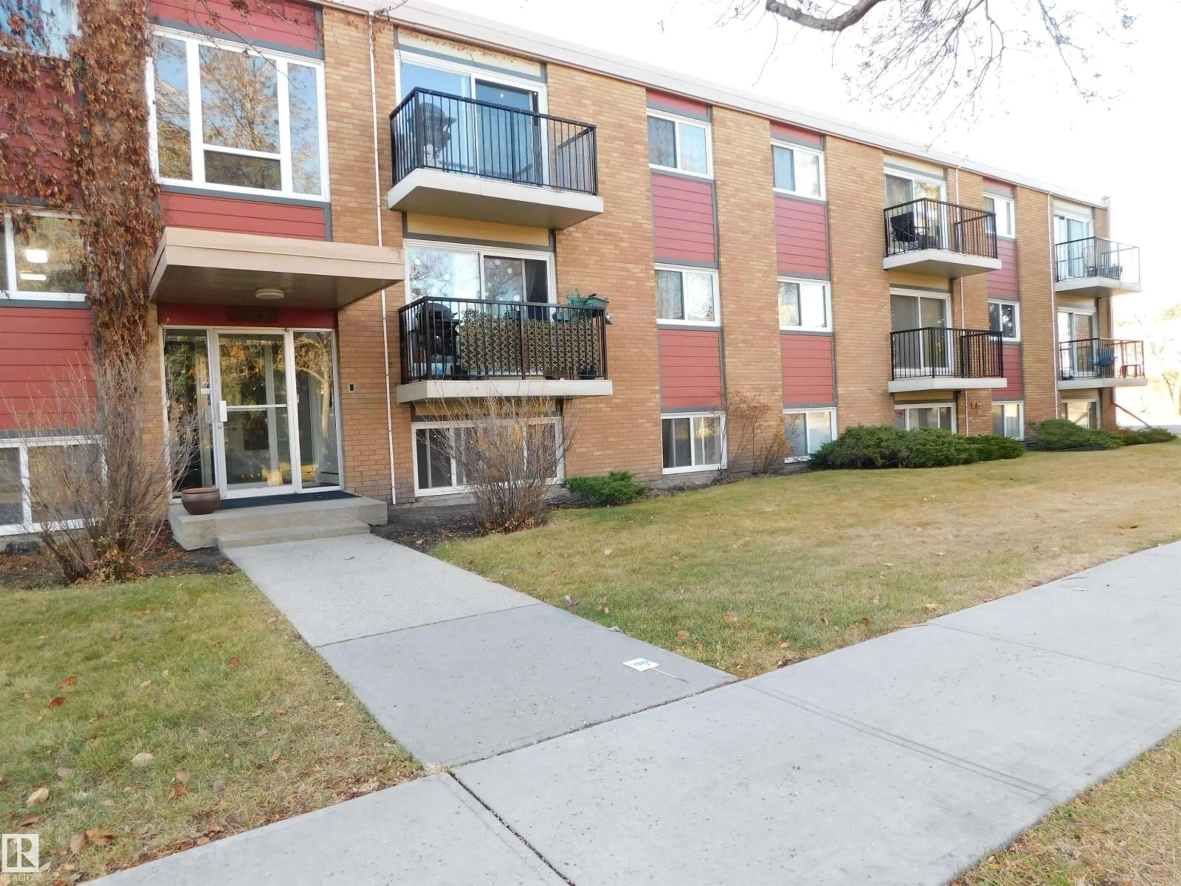 Patio, unknown for #108 - 11040 129 ST, Edmonton Alberta T5M0Y3