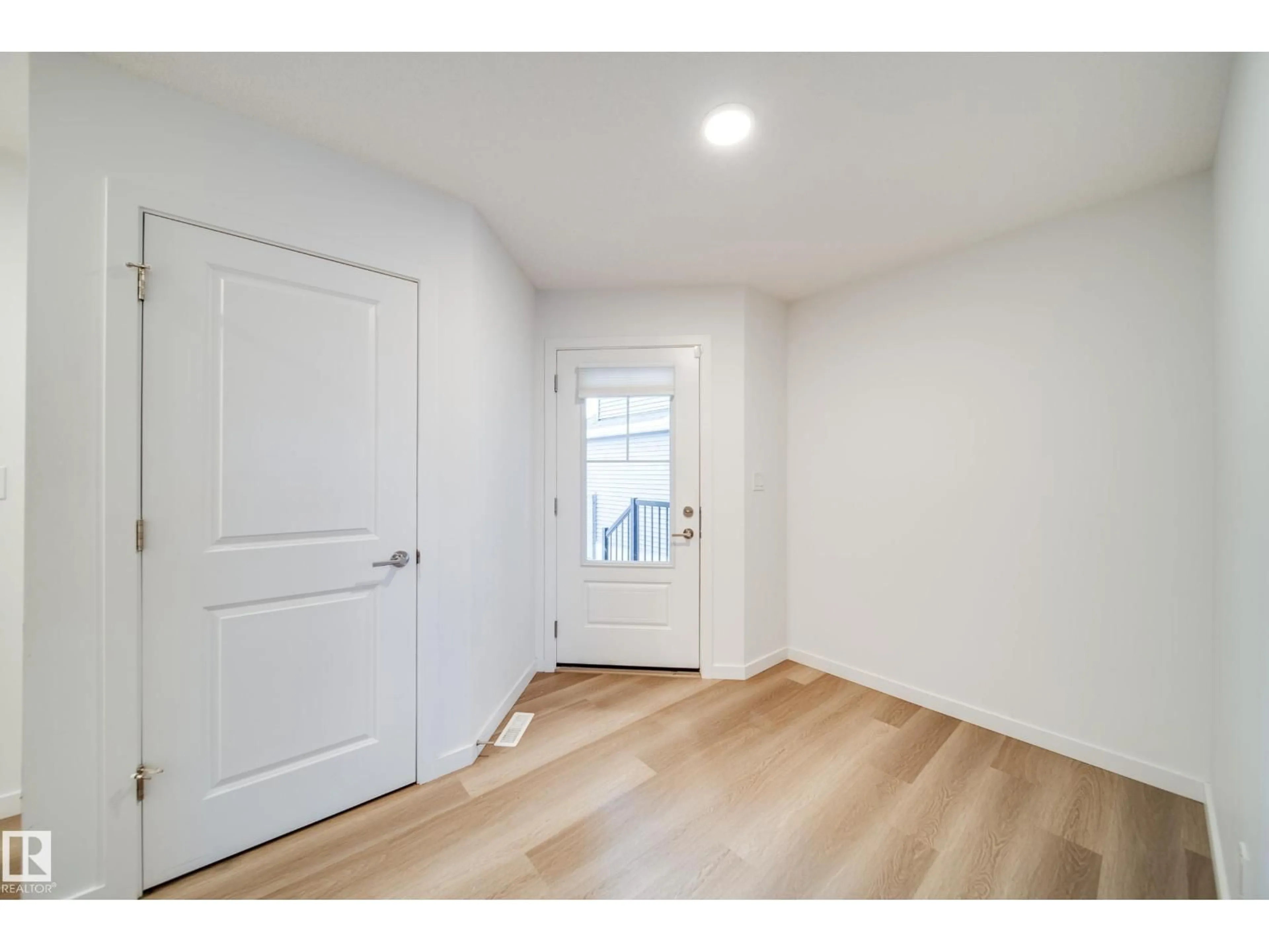 Indoor entryway for NW - 2838 152 AV, Edmonton Alberta T5Y6C4