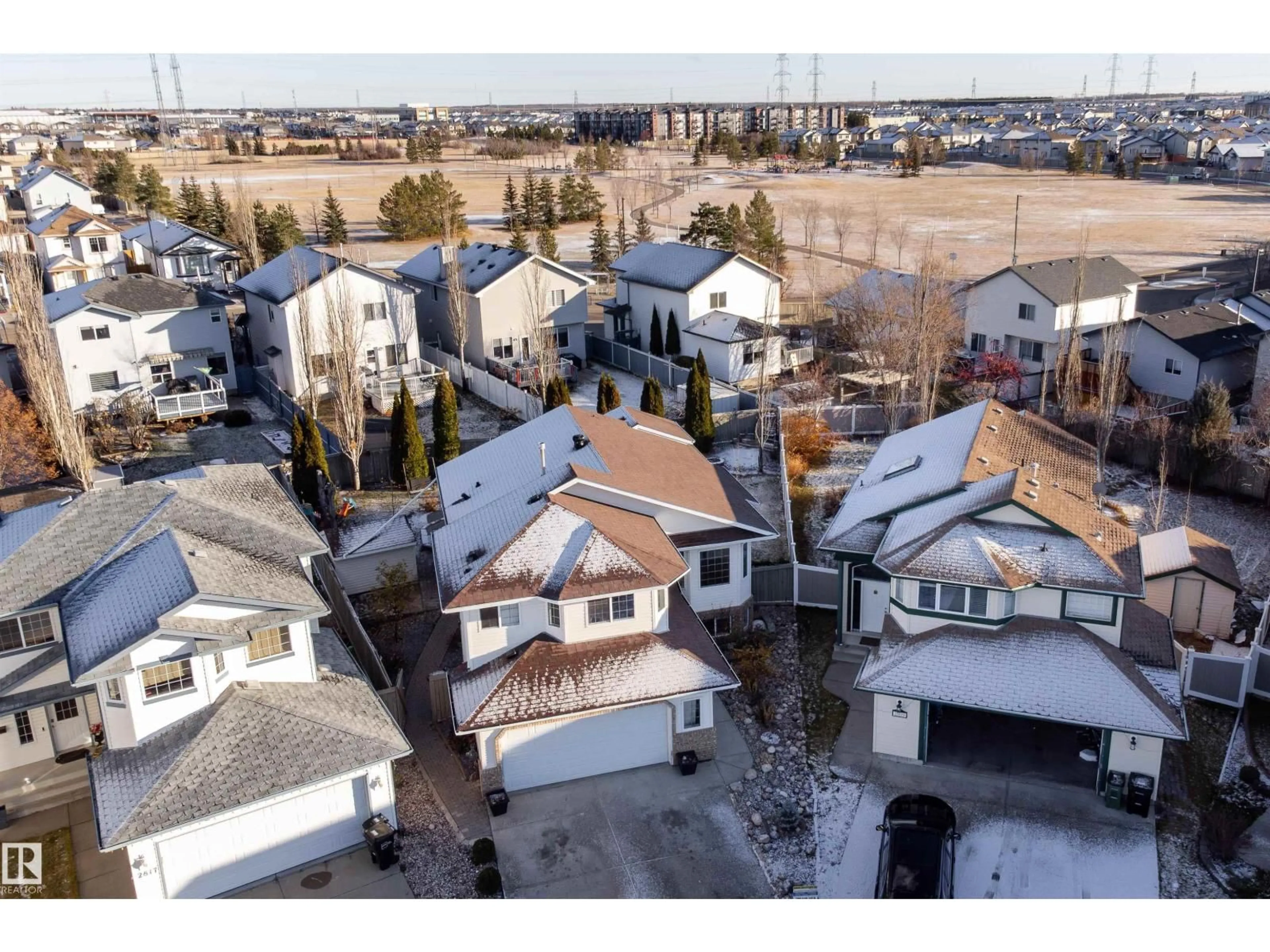 A pic from outside/outdoor area/front of a property/back of a property/a pic from drone, street for NW - 2813 32A ST, Edmonton Alberta T6T0M5