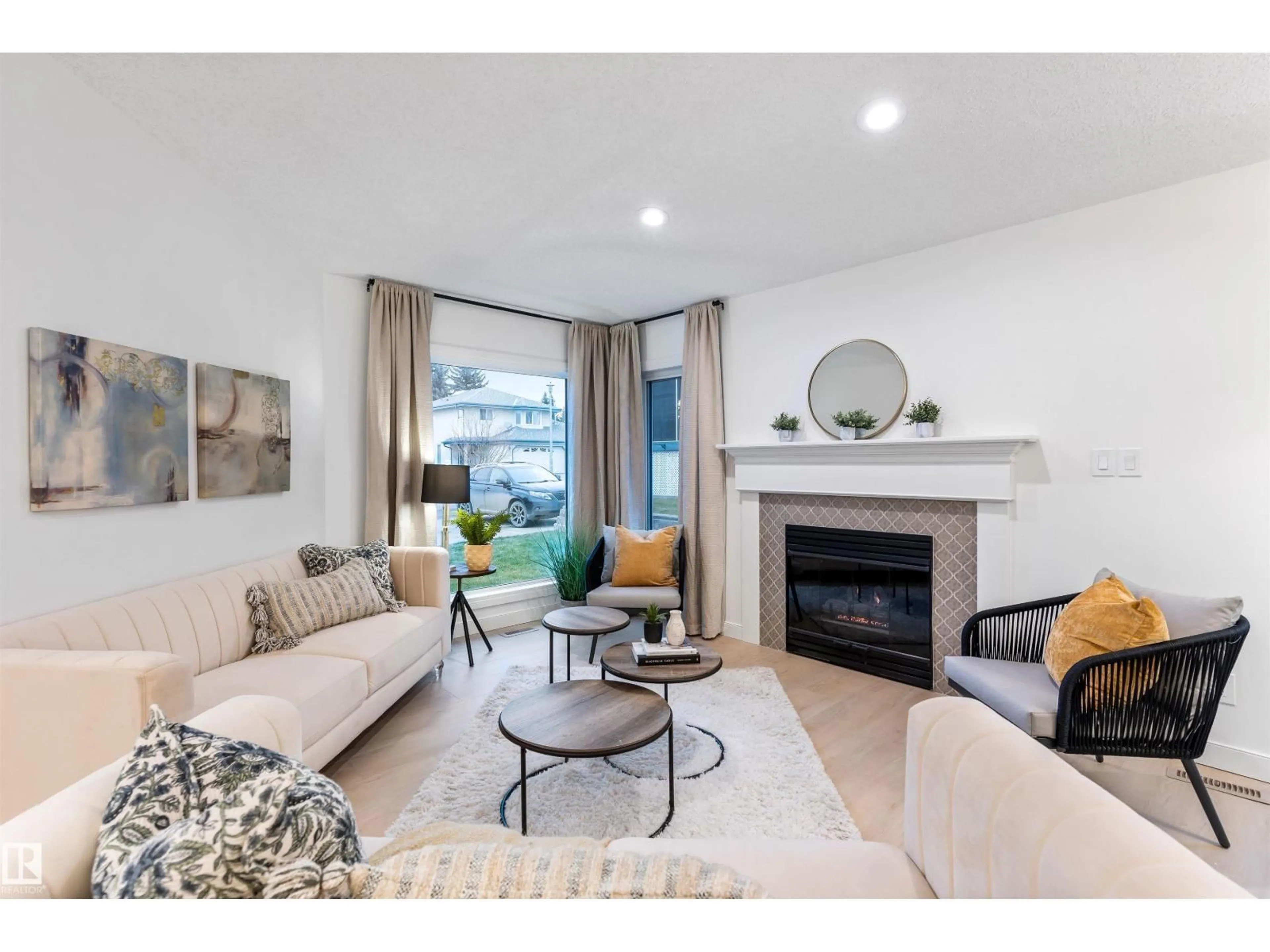 Living room with furniture, unknown for 85 - 17 GERVAIS RD, St. Albert Alberta T8N6H4