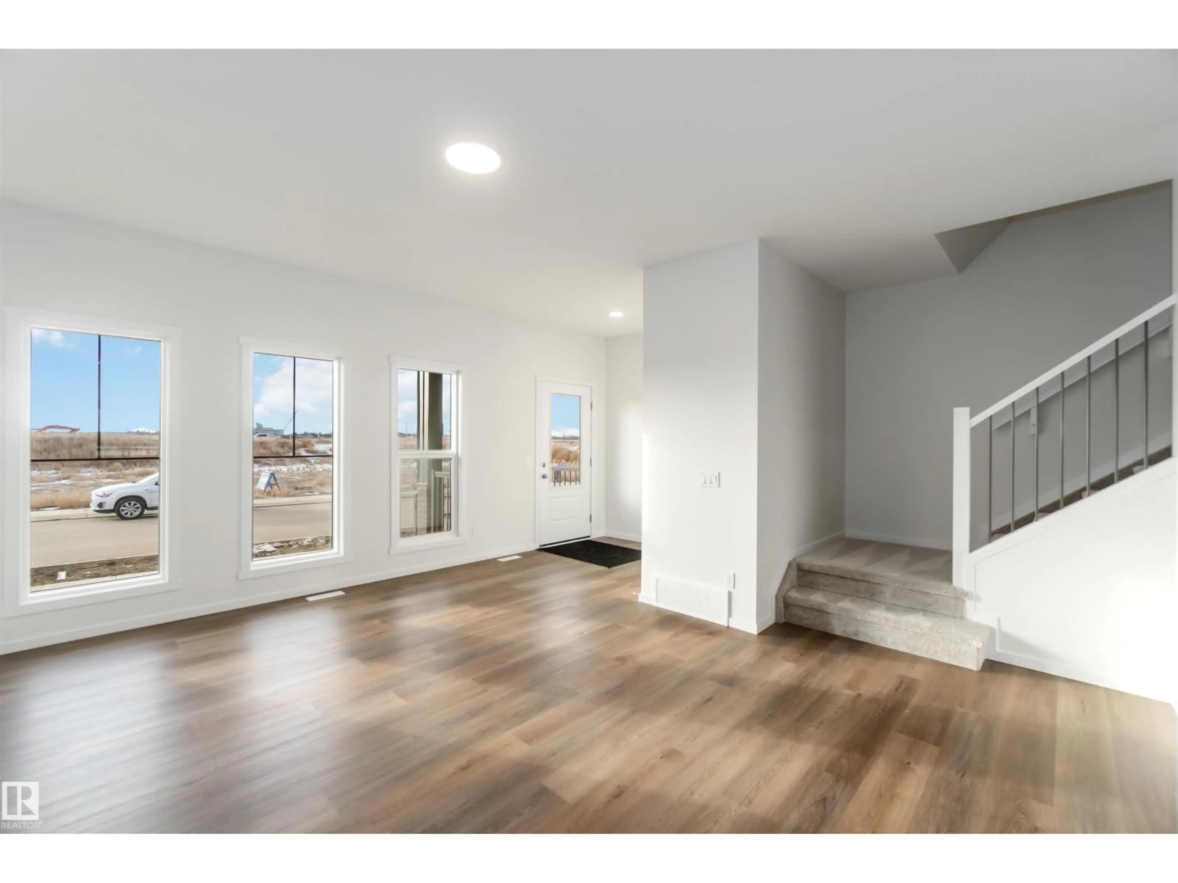 Unknown for SW SW - 5452 HAWTHORN RU, Edmonton Alberta T6X3K6