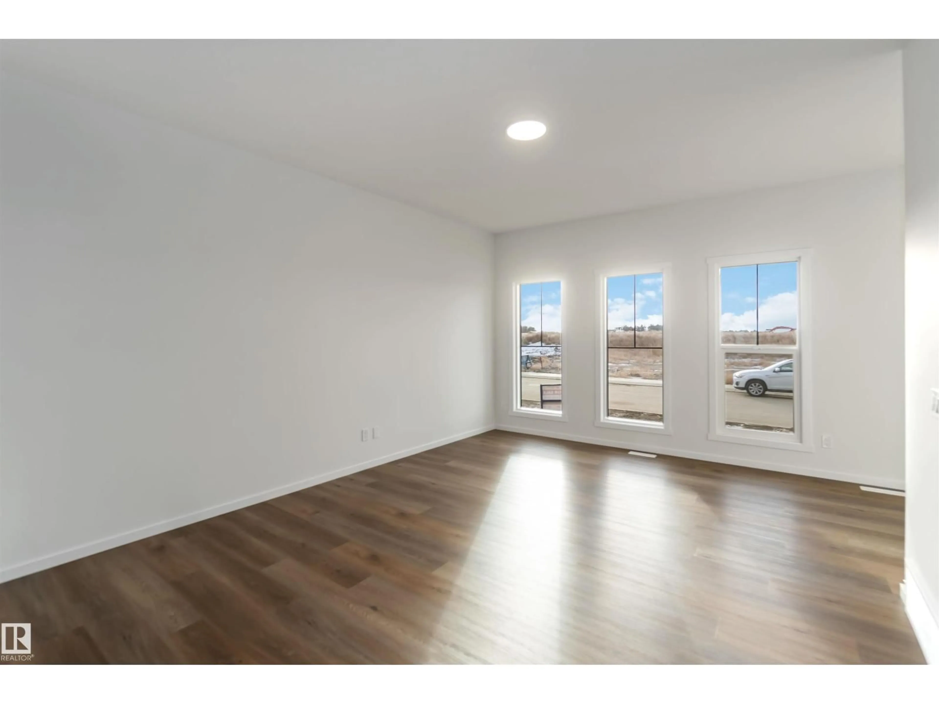 A pic of a room for SW SW - 5452 HAWTHORN RU, Edmonton Alberta T6X3K6