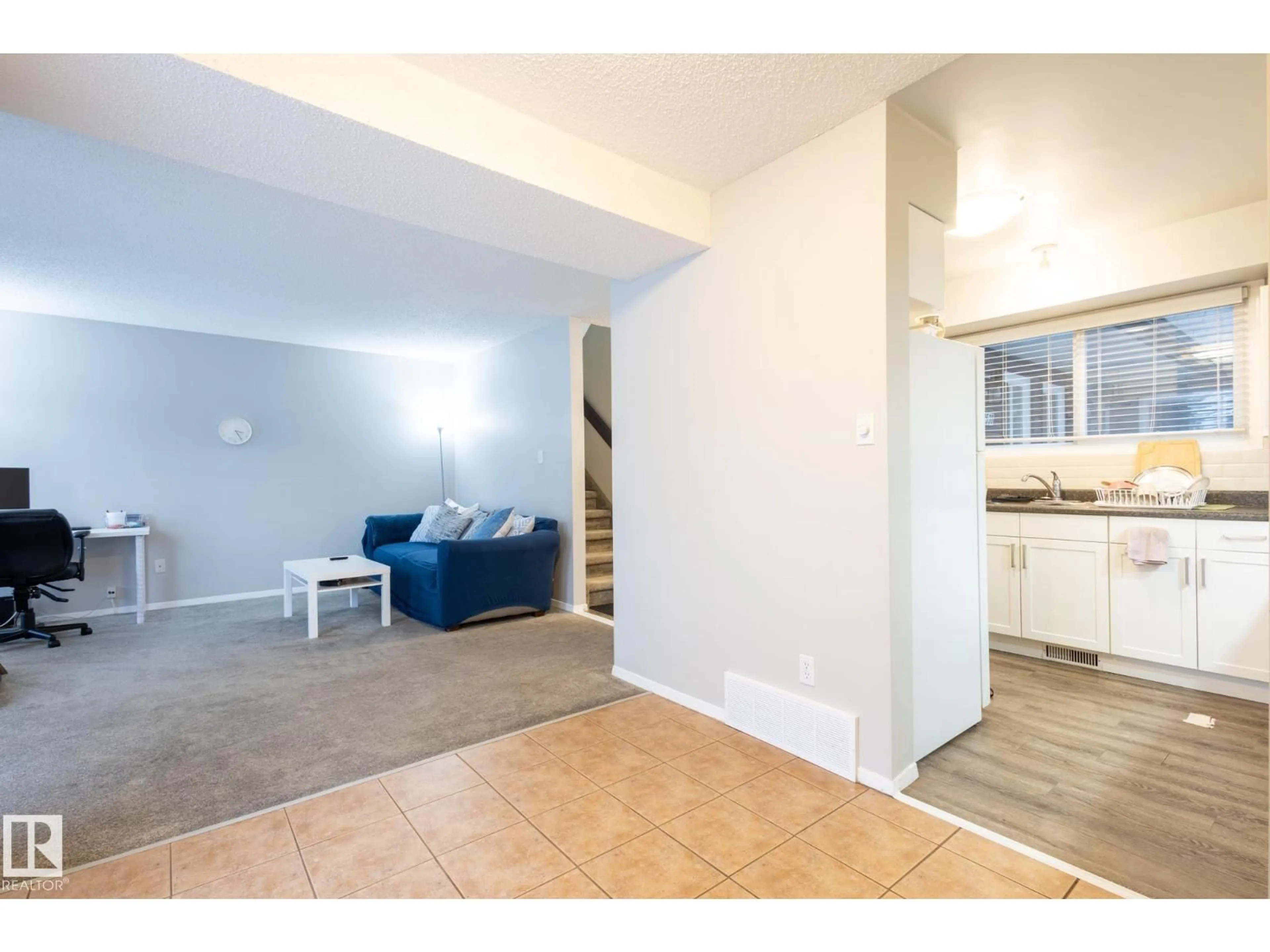 A pic of a room for 3530 42 STREET, Edmonton Alberta T6L5A1