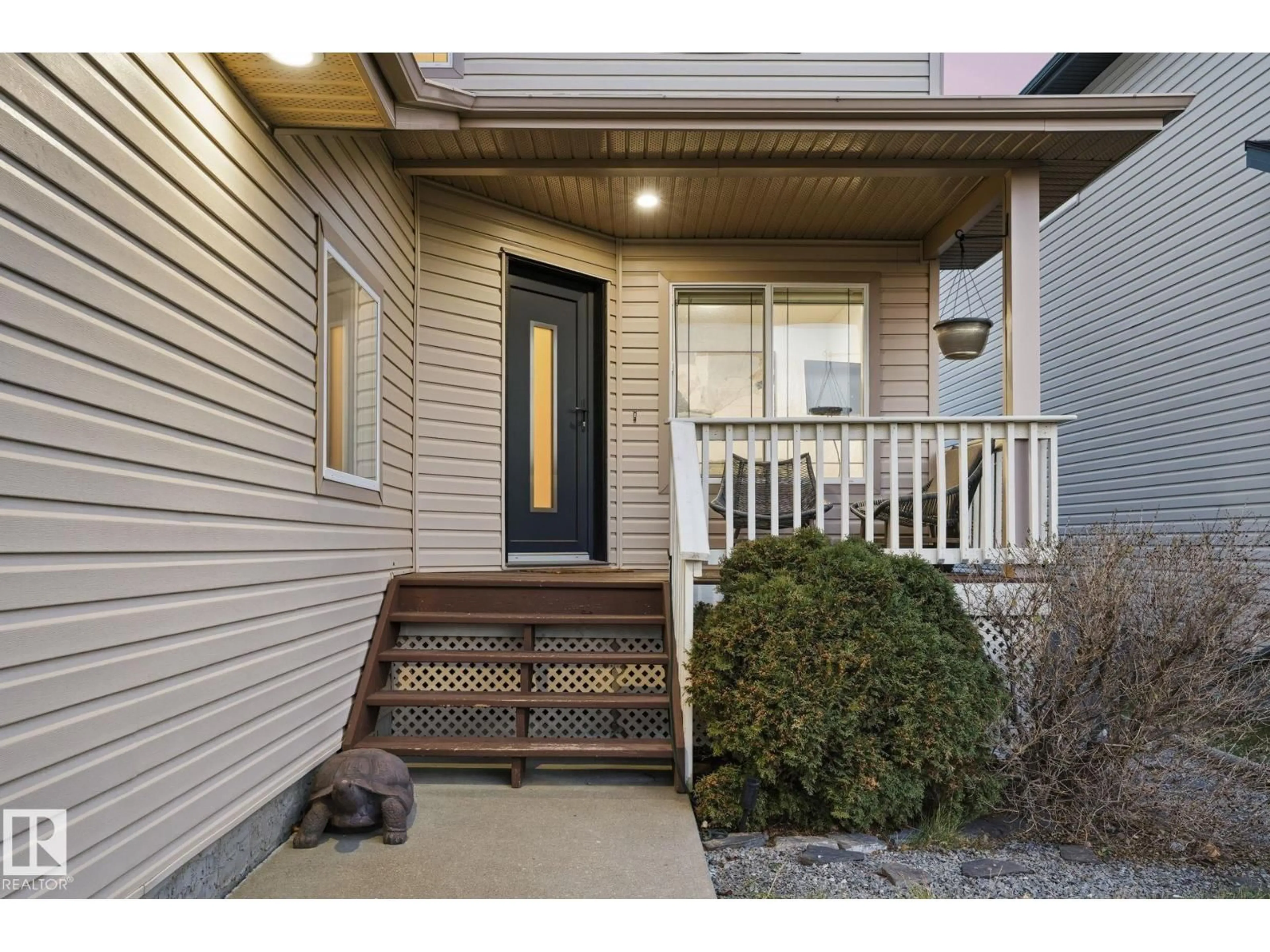 Indoor entryway for 26 MCKAY CL, Leduc Alberta T9E6N9
