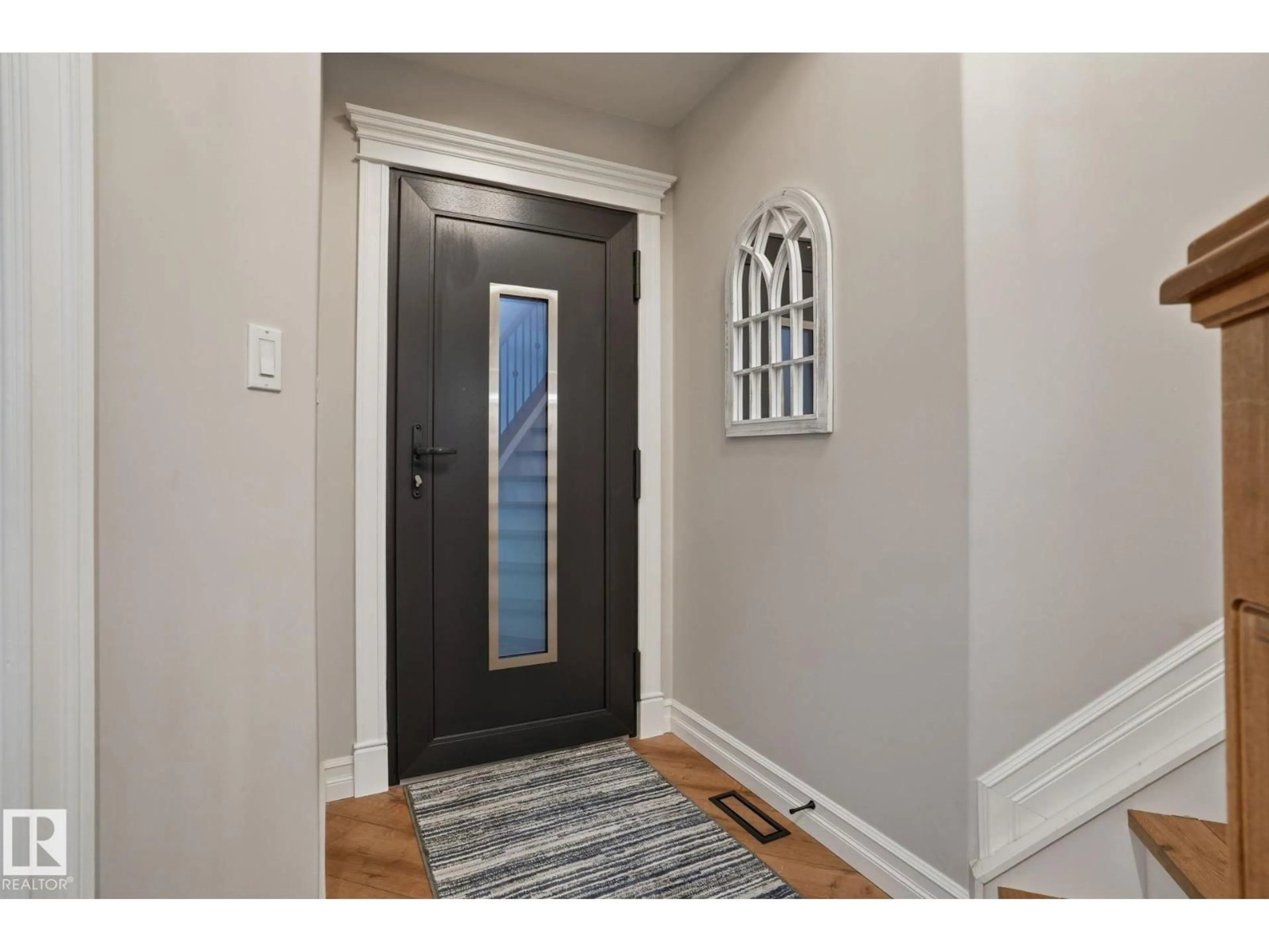 Indoor entryway for 26 MCKAY CL, Leduc Alberta T9E6N9