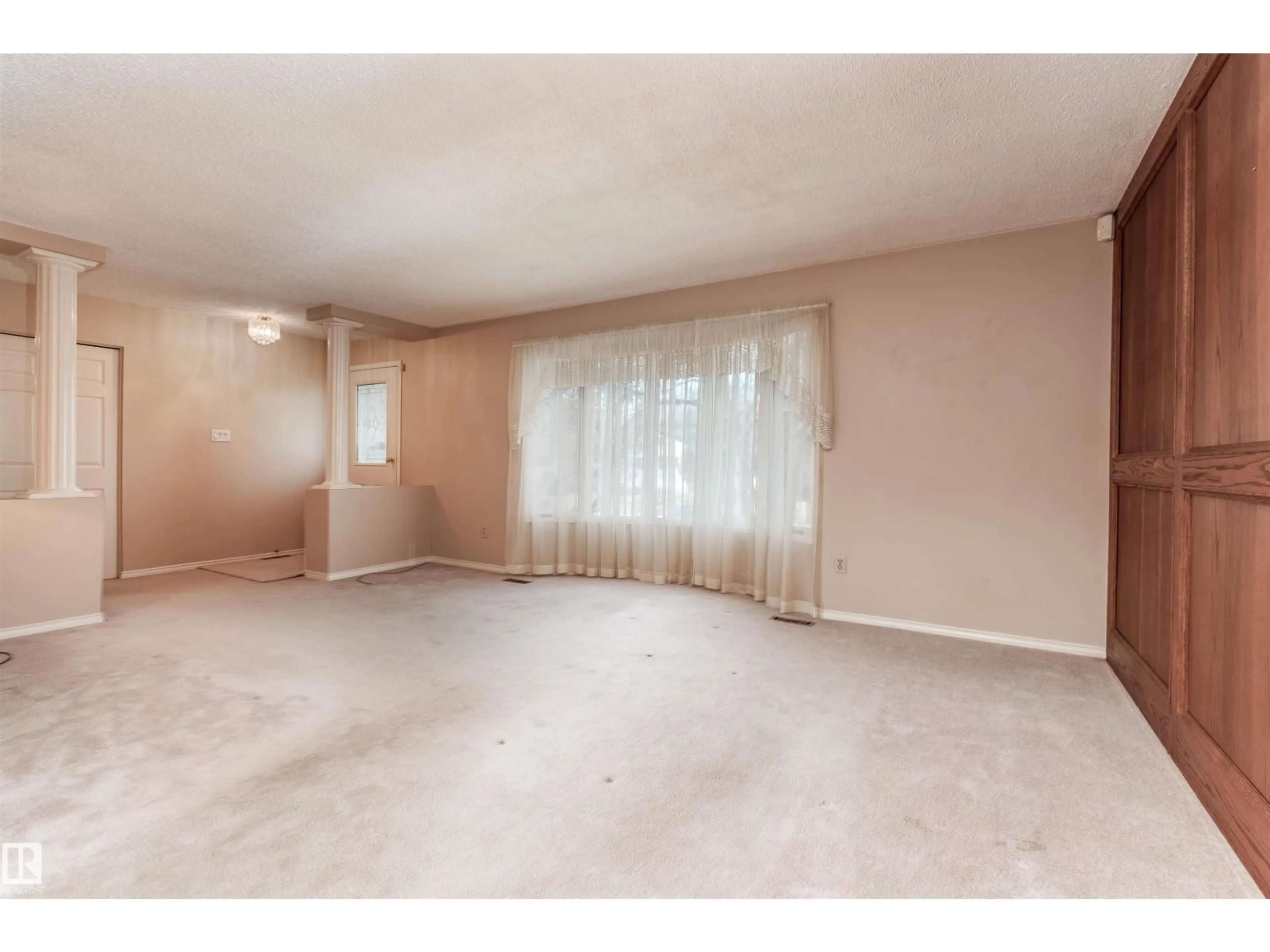 A pic of a room for 3 STRATHCONA PL, Sherwood Park Alberta T8A1G1