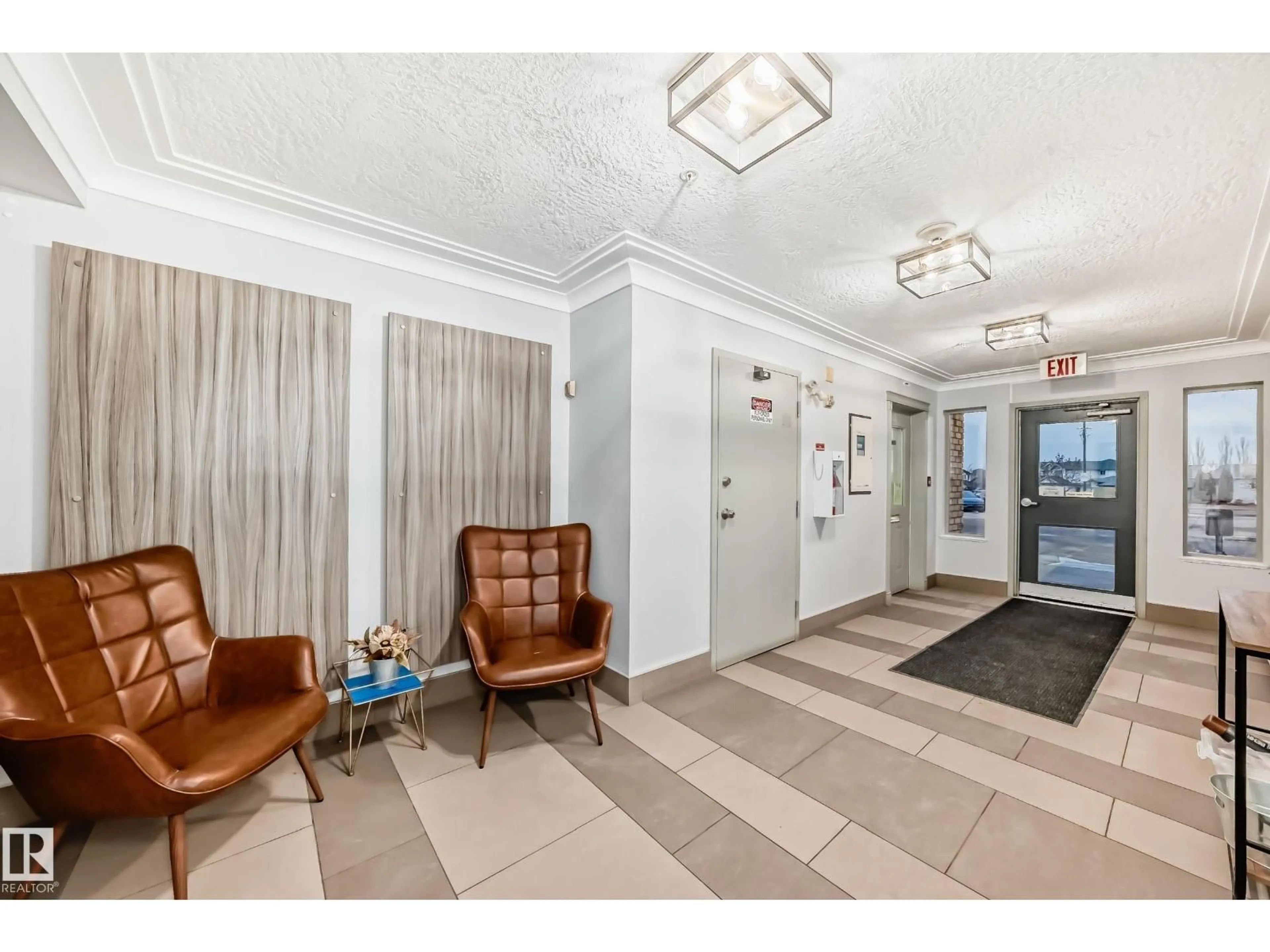 Indoor foyer for #301A - 260 SPRUCE RIDGE RD, Spruce Grove Alberta T7X0A3