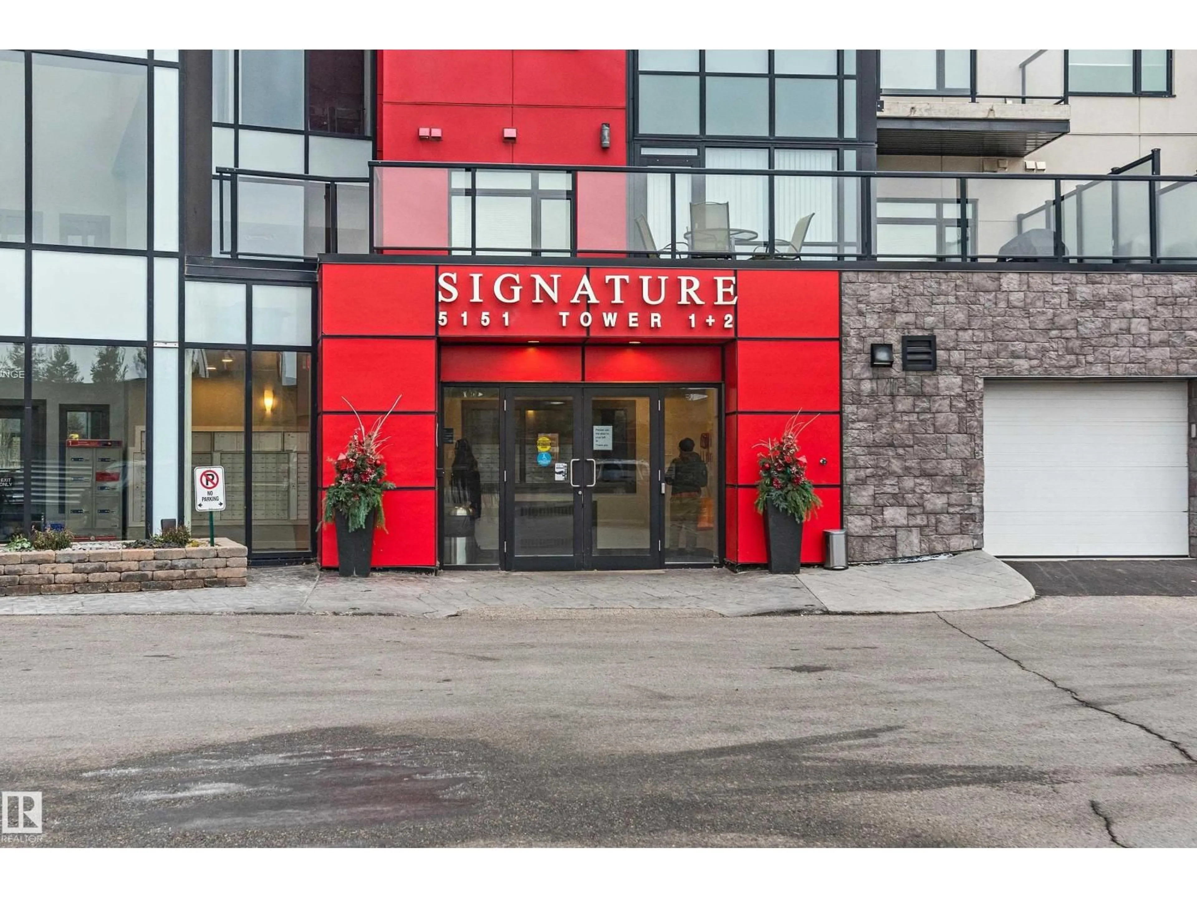 Indoor foyer for #101 - 5151 WINDERMERE BV, Edmonton Alberta T6W2K4