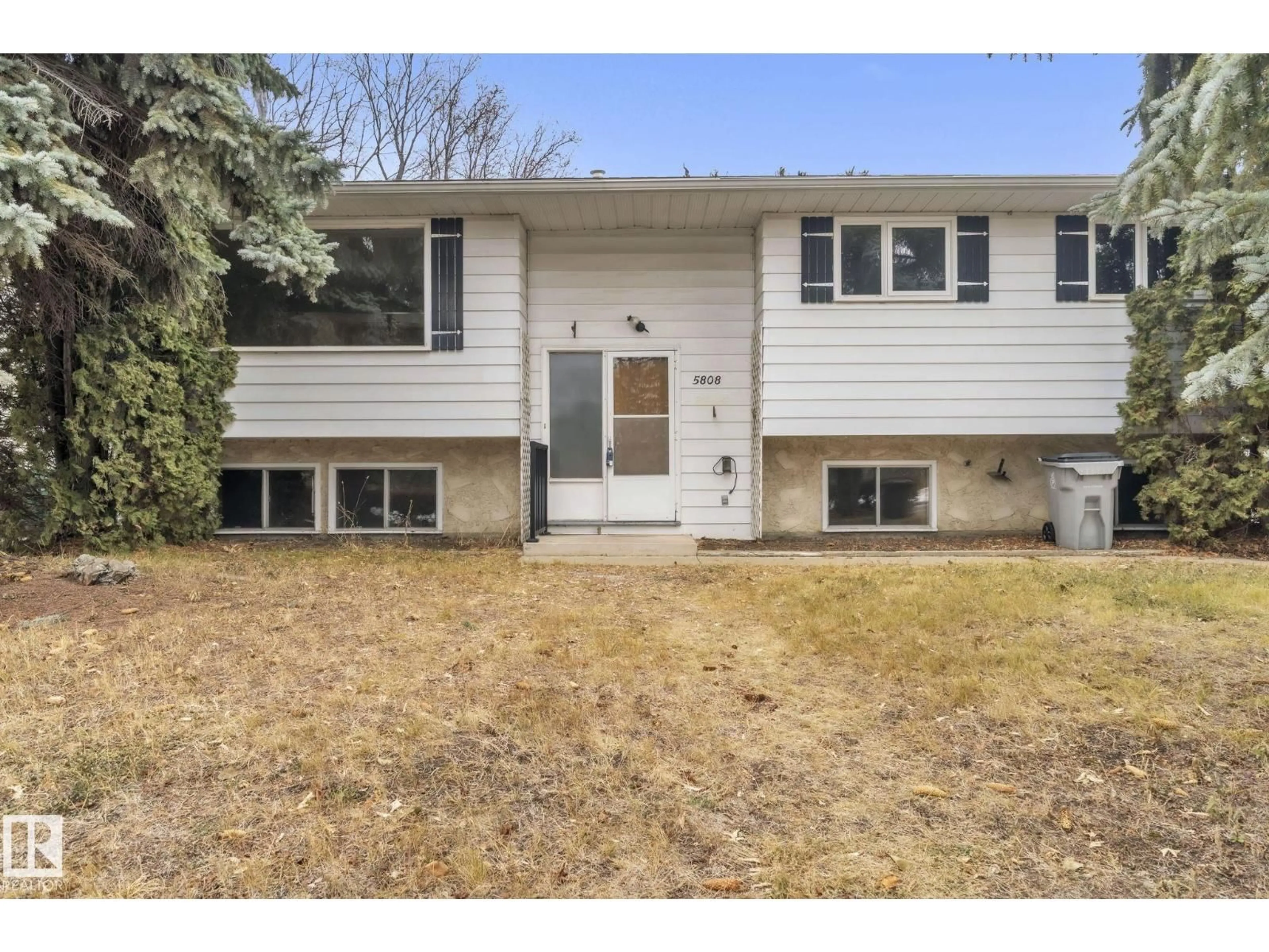 Home with vinyl exterior material, street for 5808 49 AV, Redwater Alberta T0A2W0