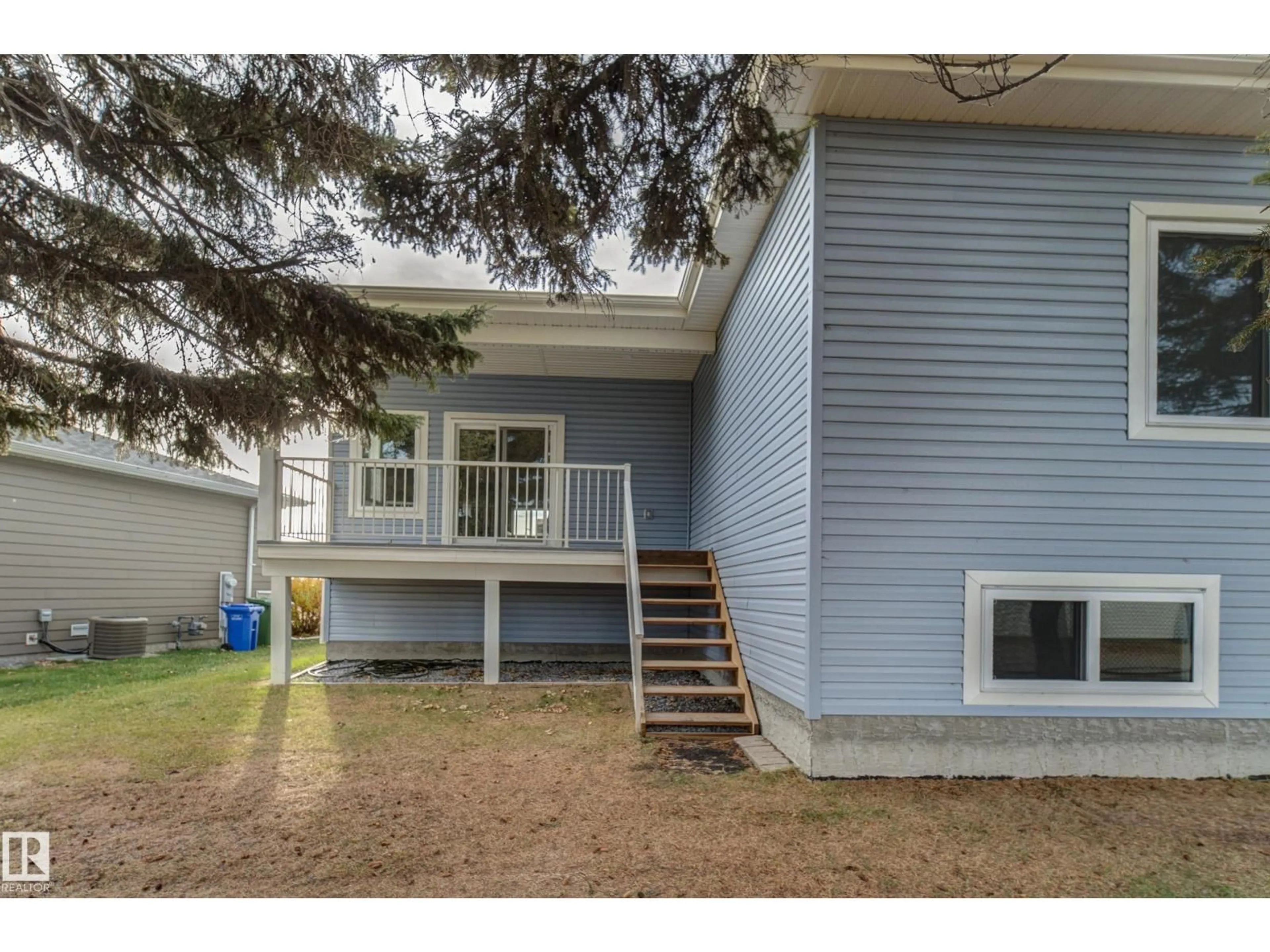 Home with vinyl exterior material, unknown for #11 - 6519 46 ST, Wetaskiwin Alberta T9A1Y5