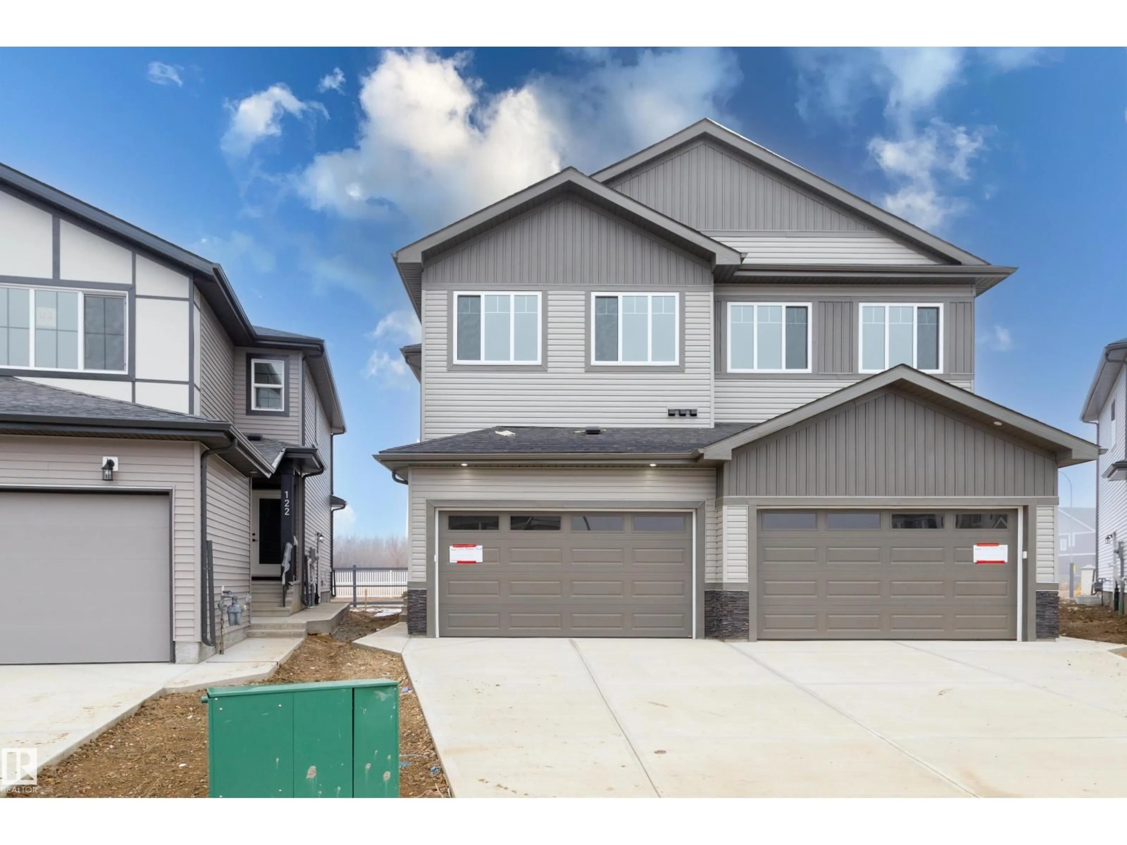 Home with vinyl exterior material, street for 124 MITCHELL BN, Leduc Alberta T9E1T5