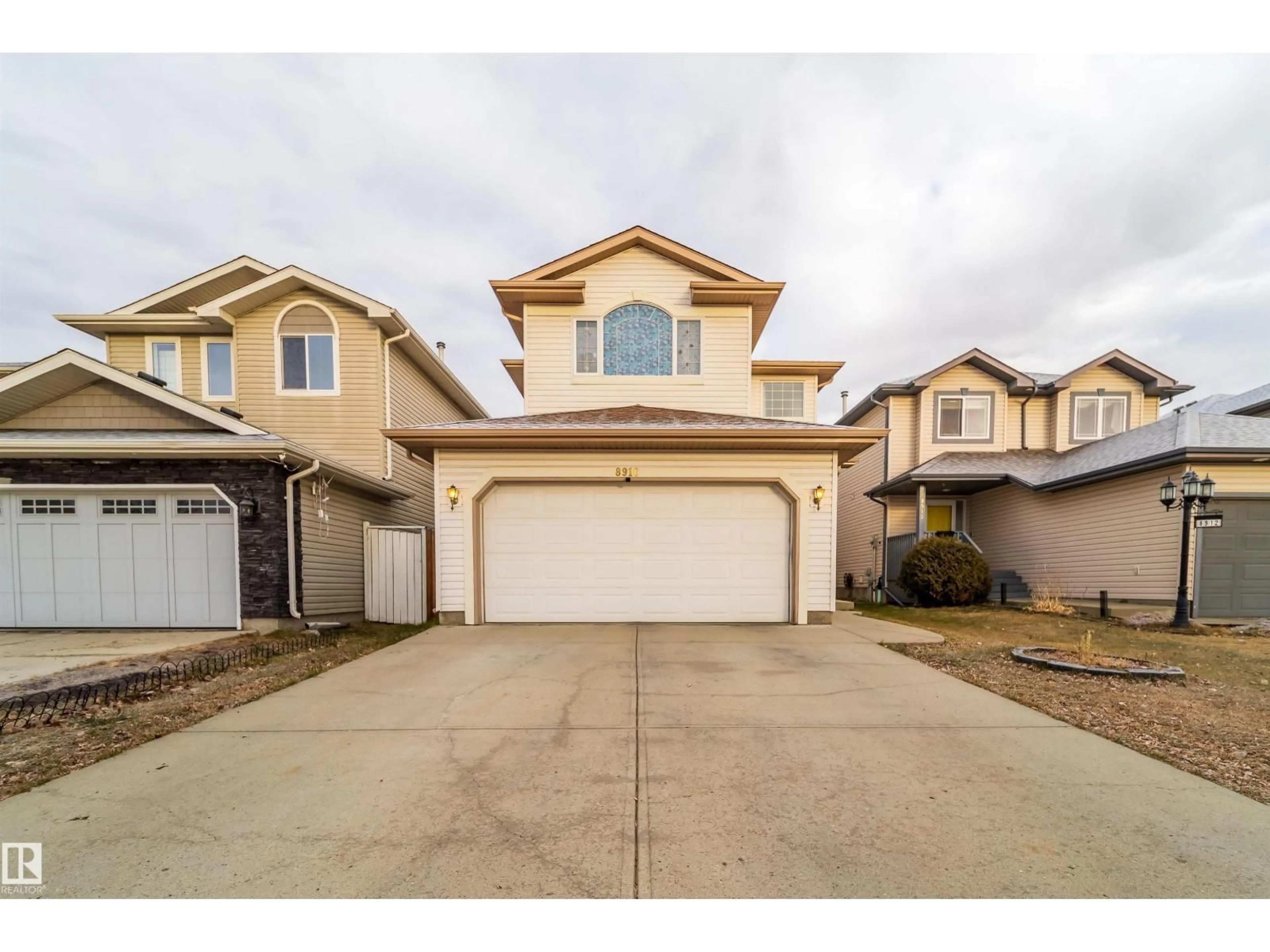 Unknown for NW - 8916 175 AV, Edmonton Alberta T5Z3X9