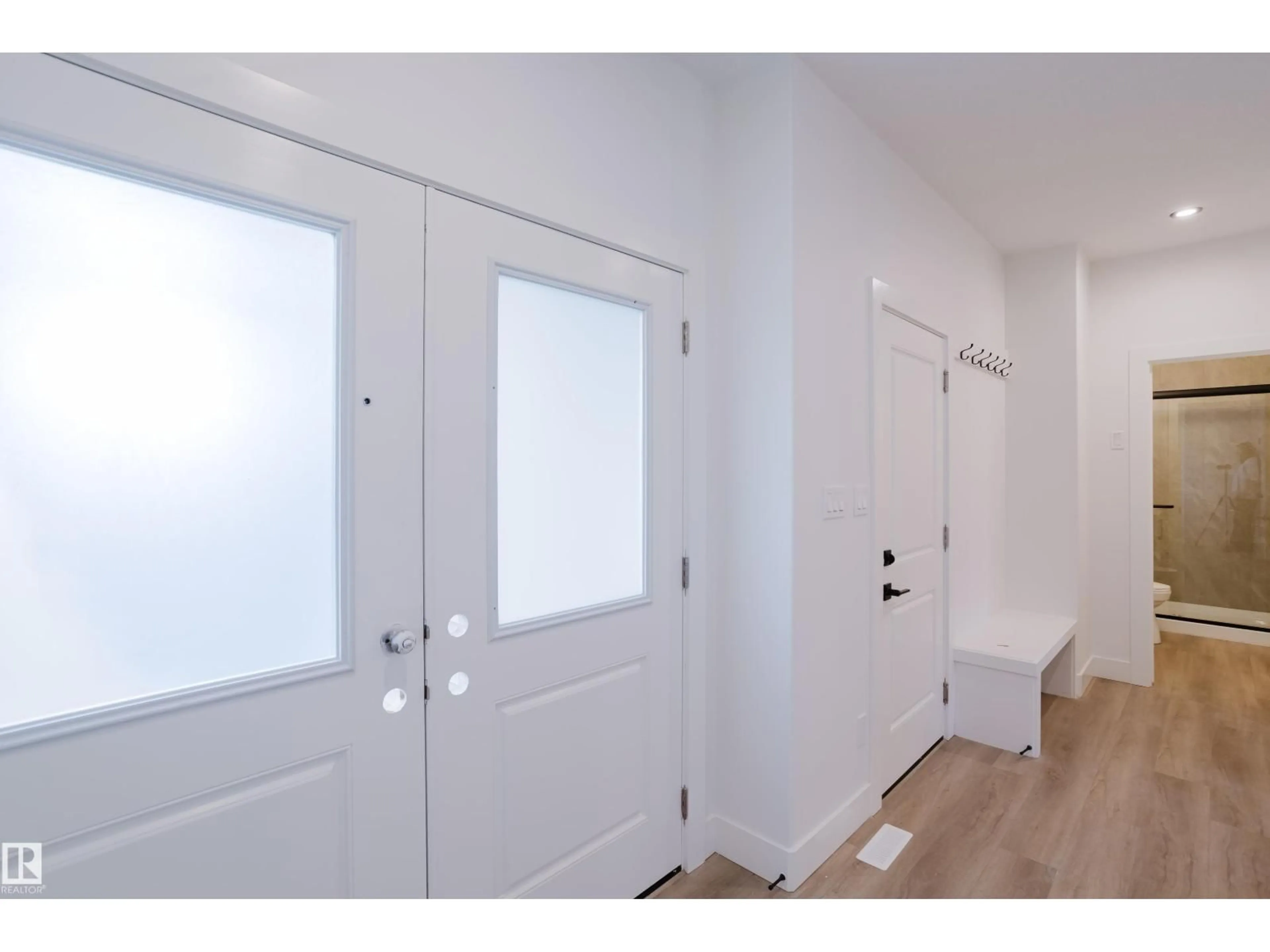 Indoor entryway for 1853 CROSSBILL LO, Edmonton Alberta T5S0W4