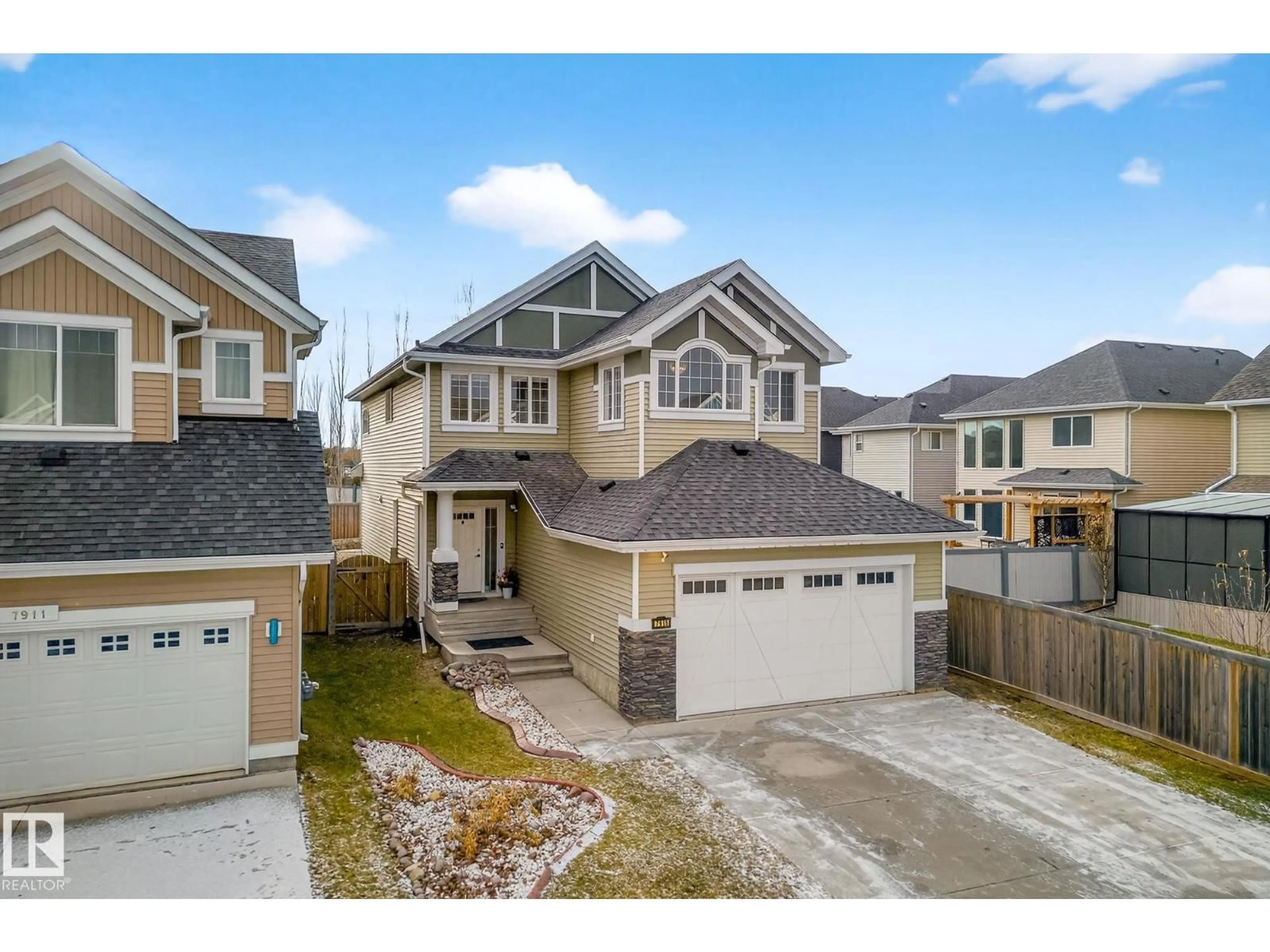 Unknown for 7915 18 AVE SW, Edmonton Alberta T6H5S1