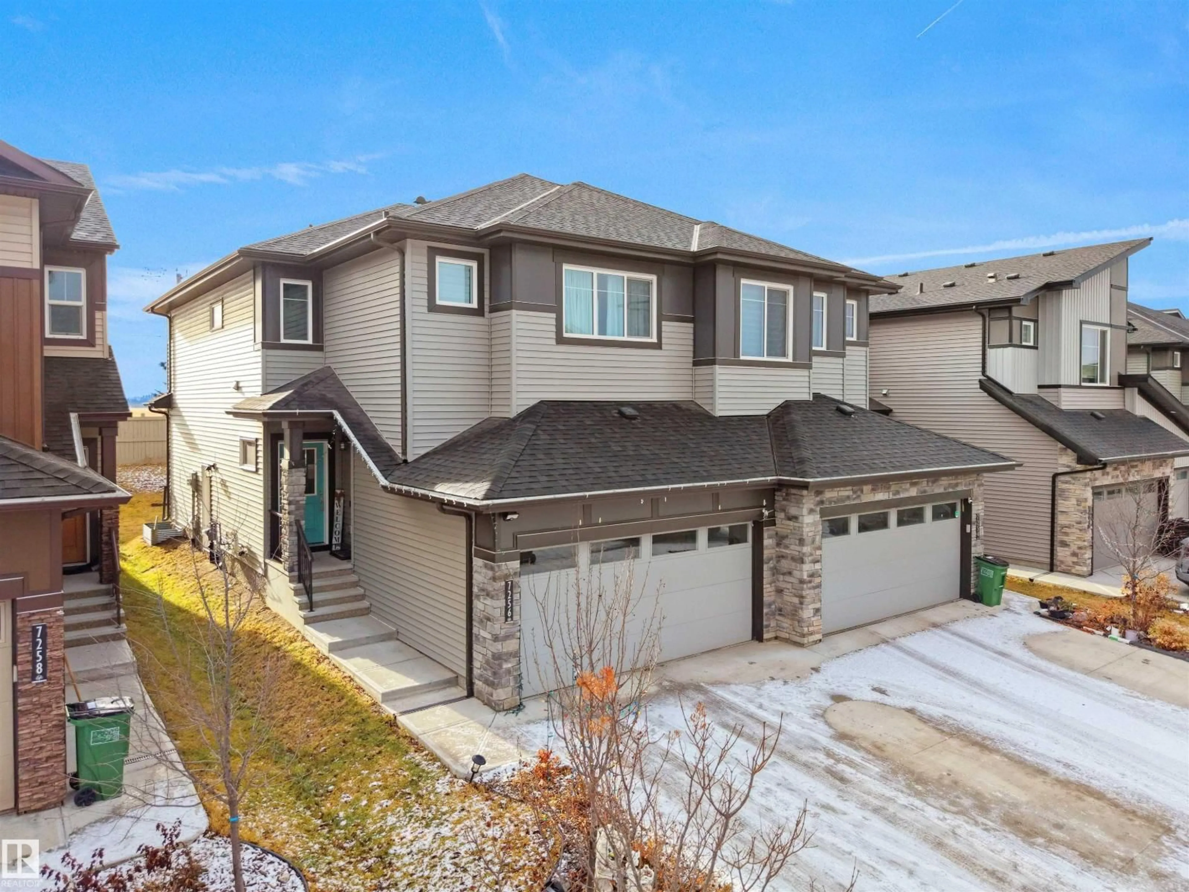 Home with vinyl exterior material, street for 7256 CHIVERS PL, Edmonton Alberta T6W4L4