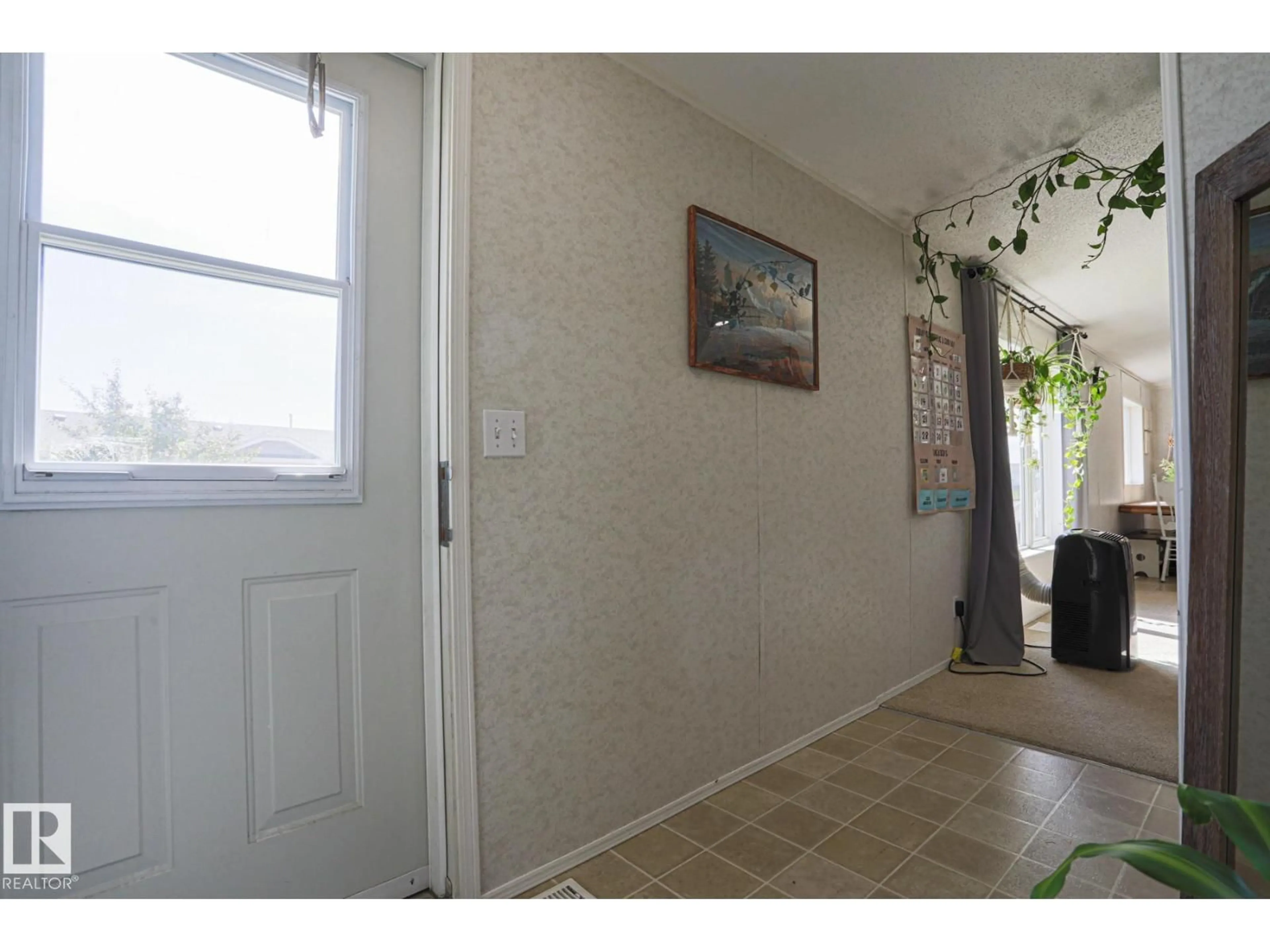 Indoor entryway for 4000 ASPEN WY, Leduc Alberta T9E8P9