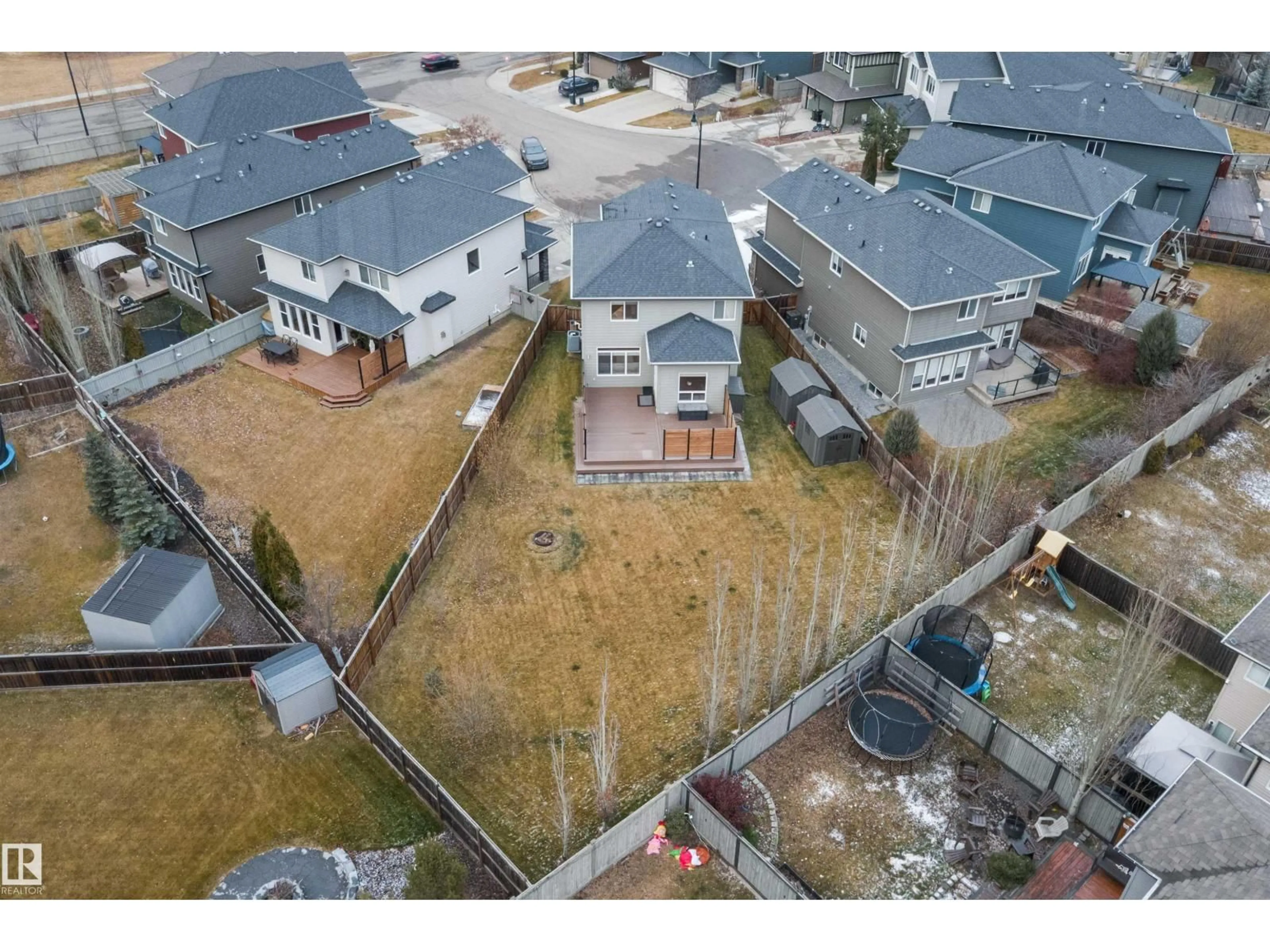 A pic from outside/outdoor area/front of a property/back of a property/a pic from drone, street for SW - 1445 WATES LINK LI, Edmonton Alberta T6W0V1