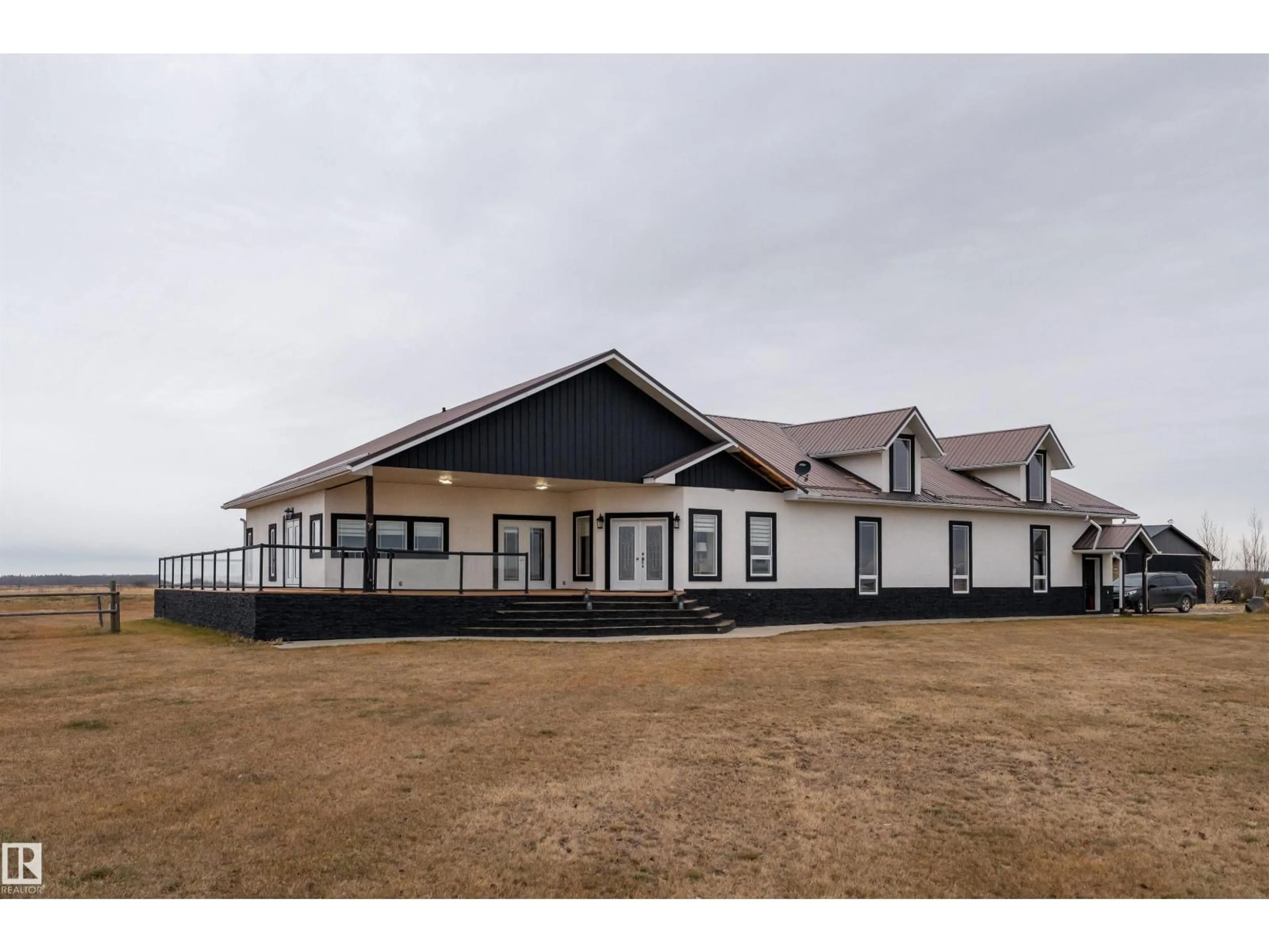 Home with vinyl exterior material, building for 260 - 18 RGE ROAD, Rural Westlock County Alberta T7P2P5
