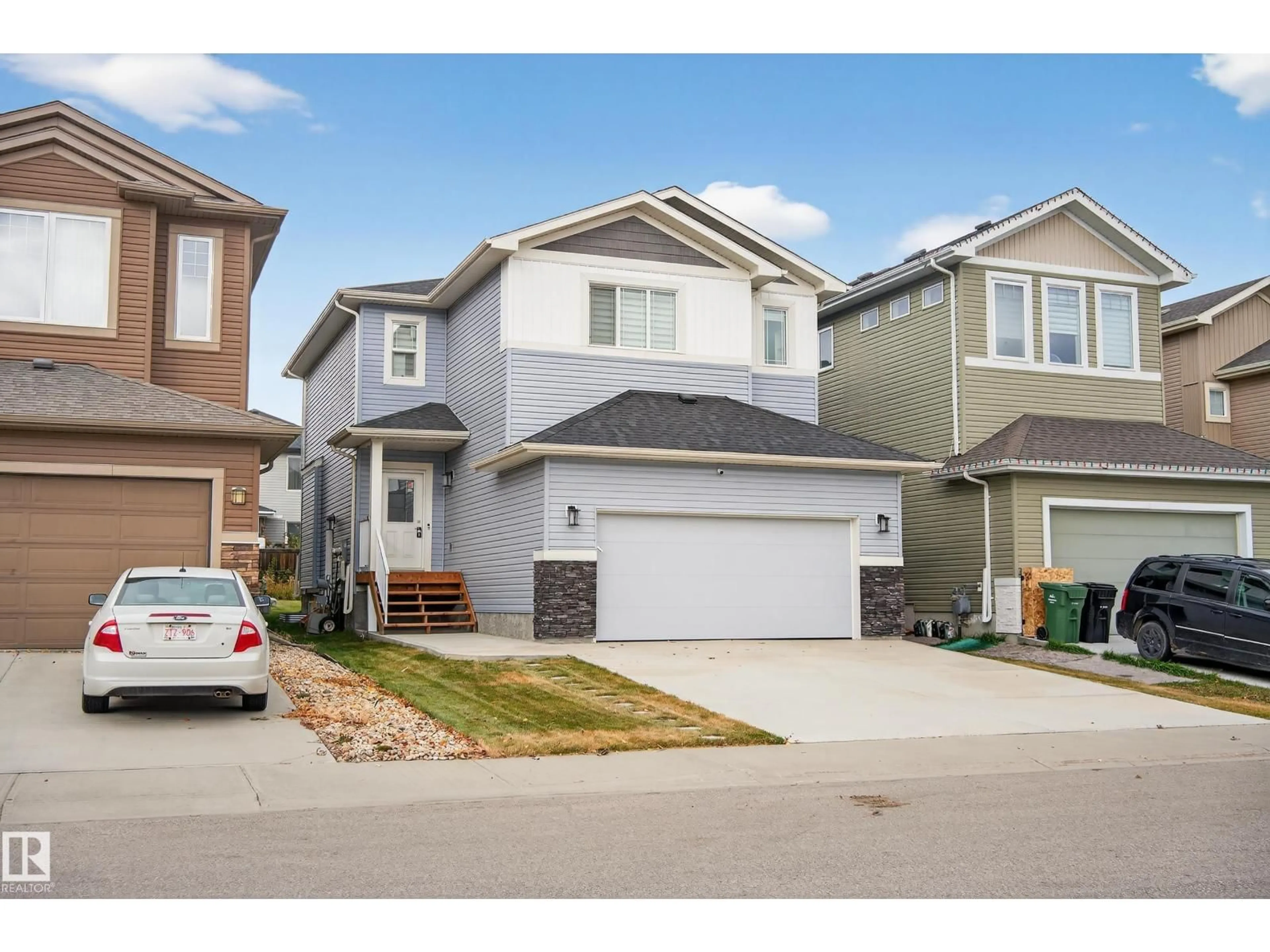 Home with vinyl exterior material, street for 575 REYNALDS WYND, Leduc Alberta T0C2K0