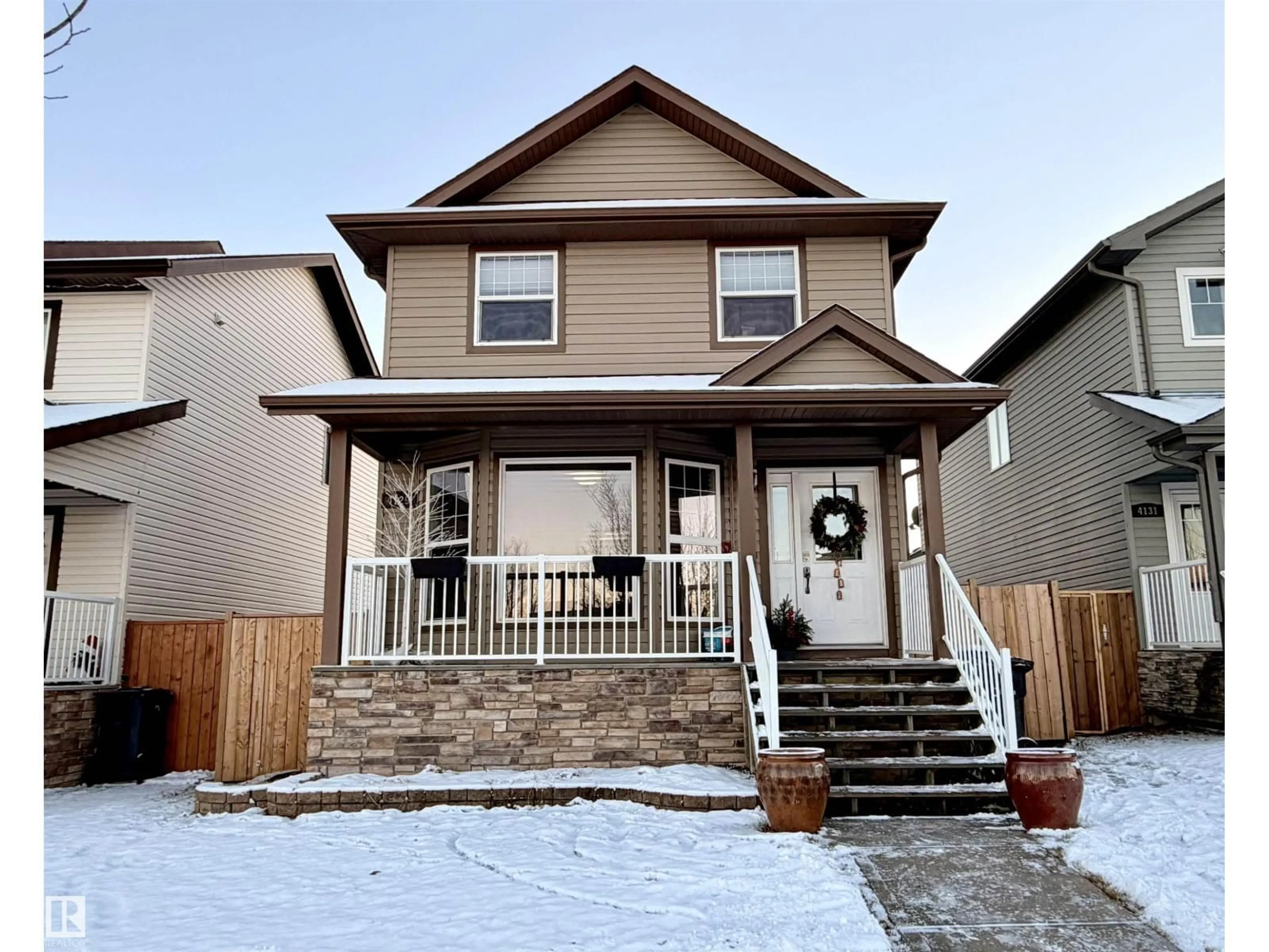 Home with vinyl exterior material, street for 4129 43 AV, Drayton Valley Alberta T7A0B4