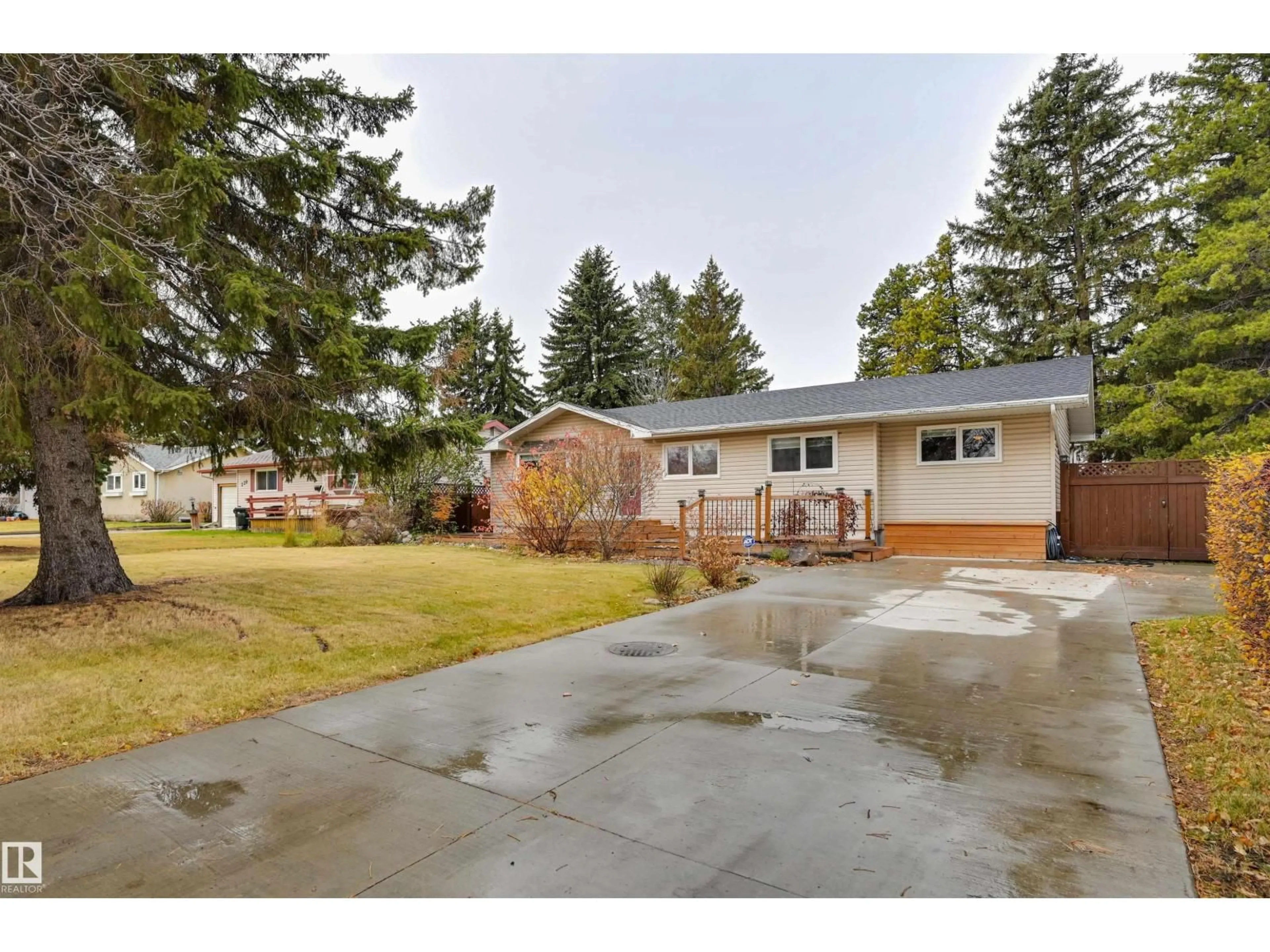 Unknown for 222 FIR ST, Sherwood Park Alberta T8A2A4