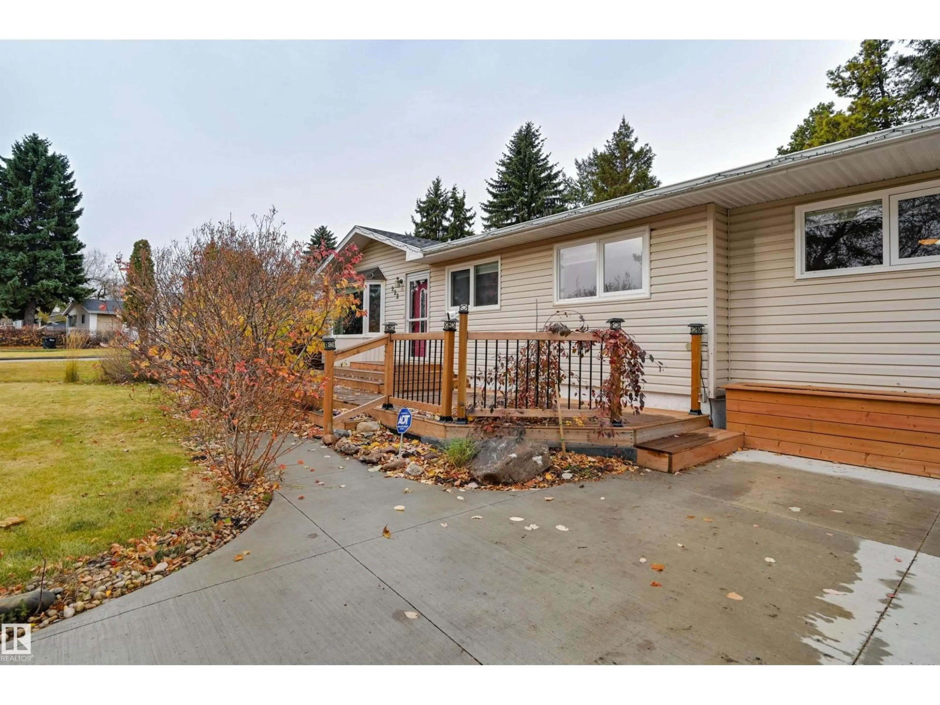 Home with vinyl exterior material, street for 222 FIR ST, Sherwood Park Alberta T8A2A4