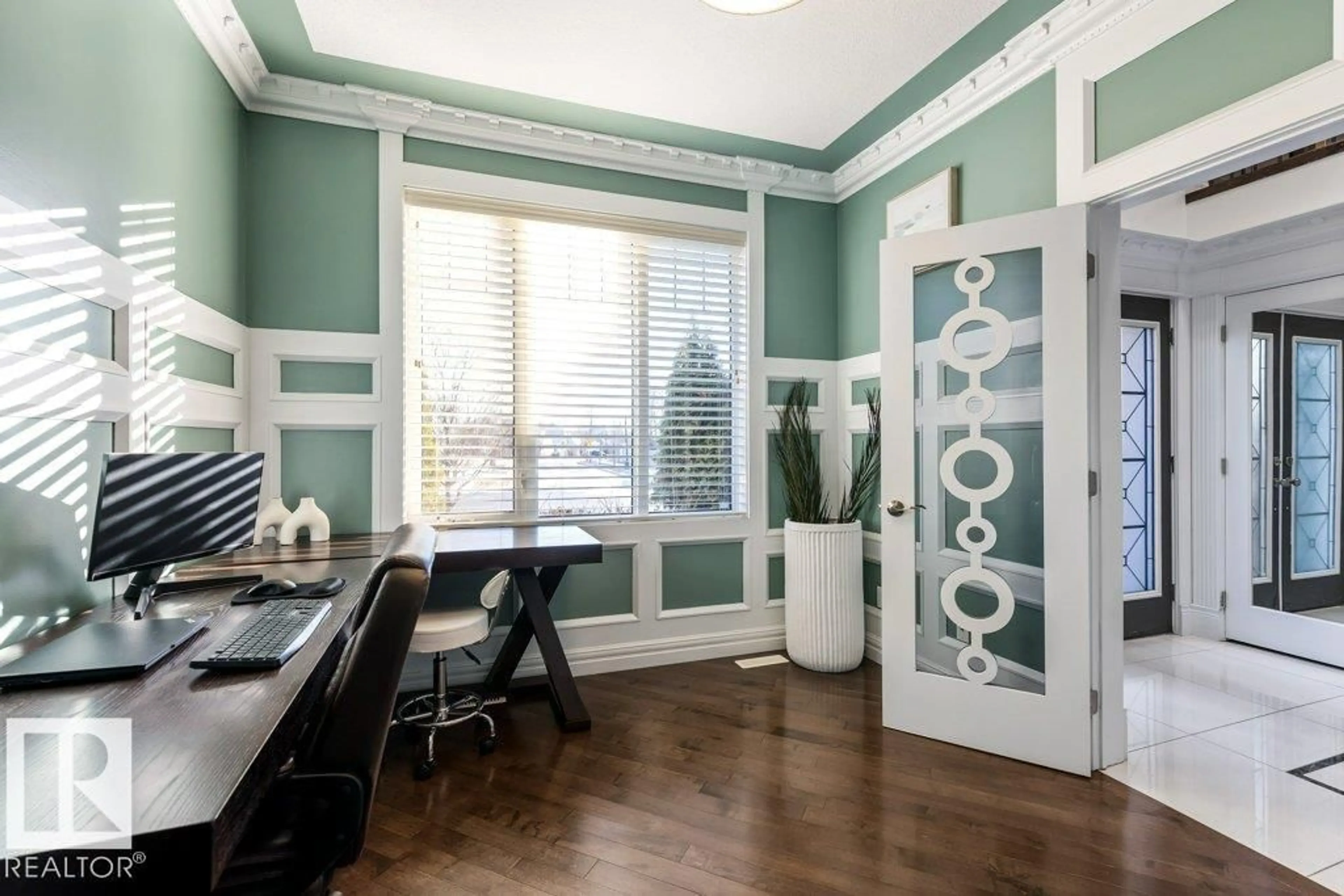 Indoor entryway for 51 LACOMBE DR, St. Albert Alberta T8N4G8