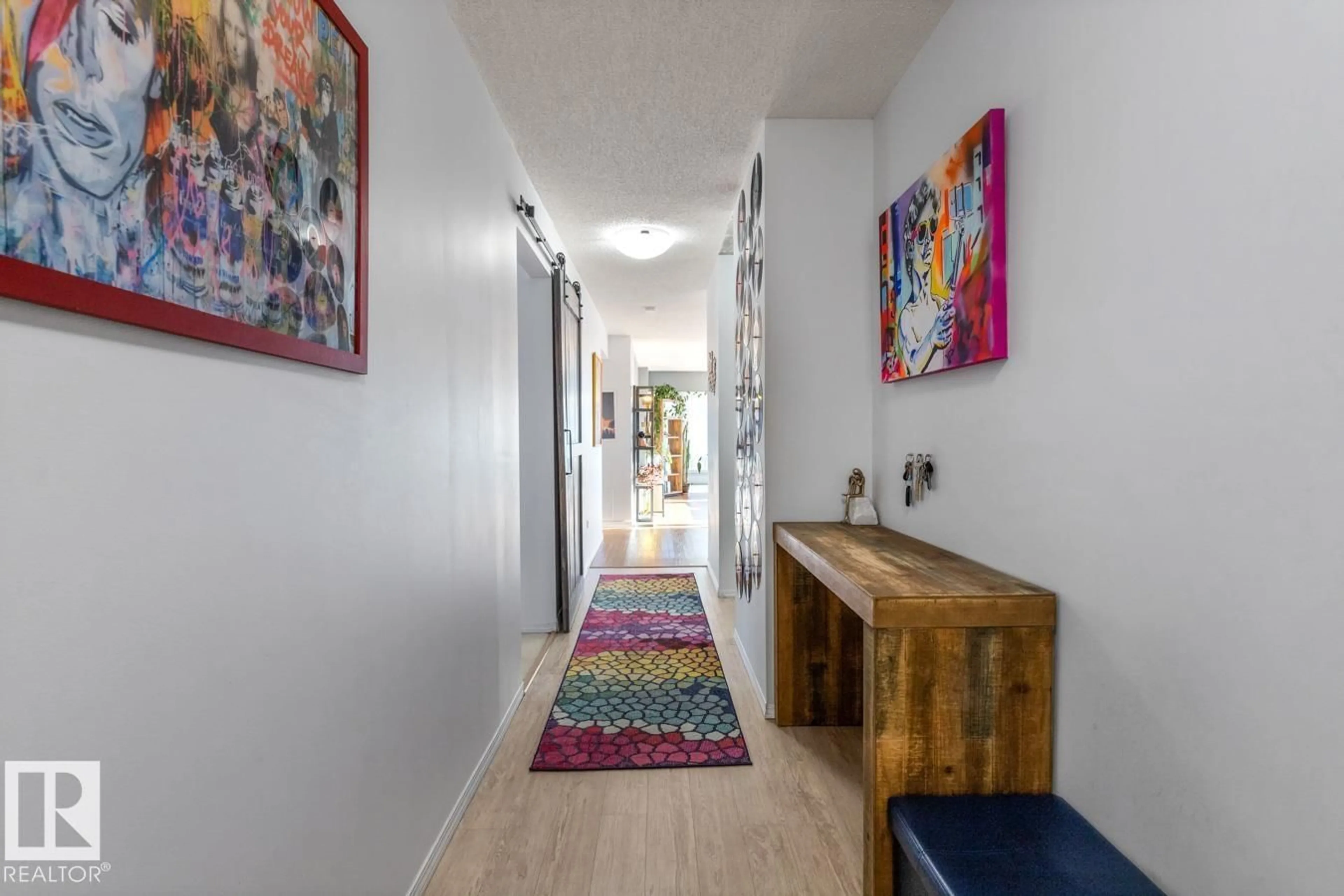 Indoor entryway for #701 - 10011 123 ST, Edmonton Alberta T5N1M9