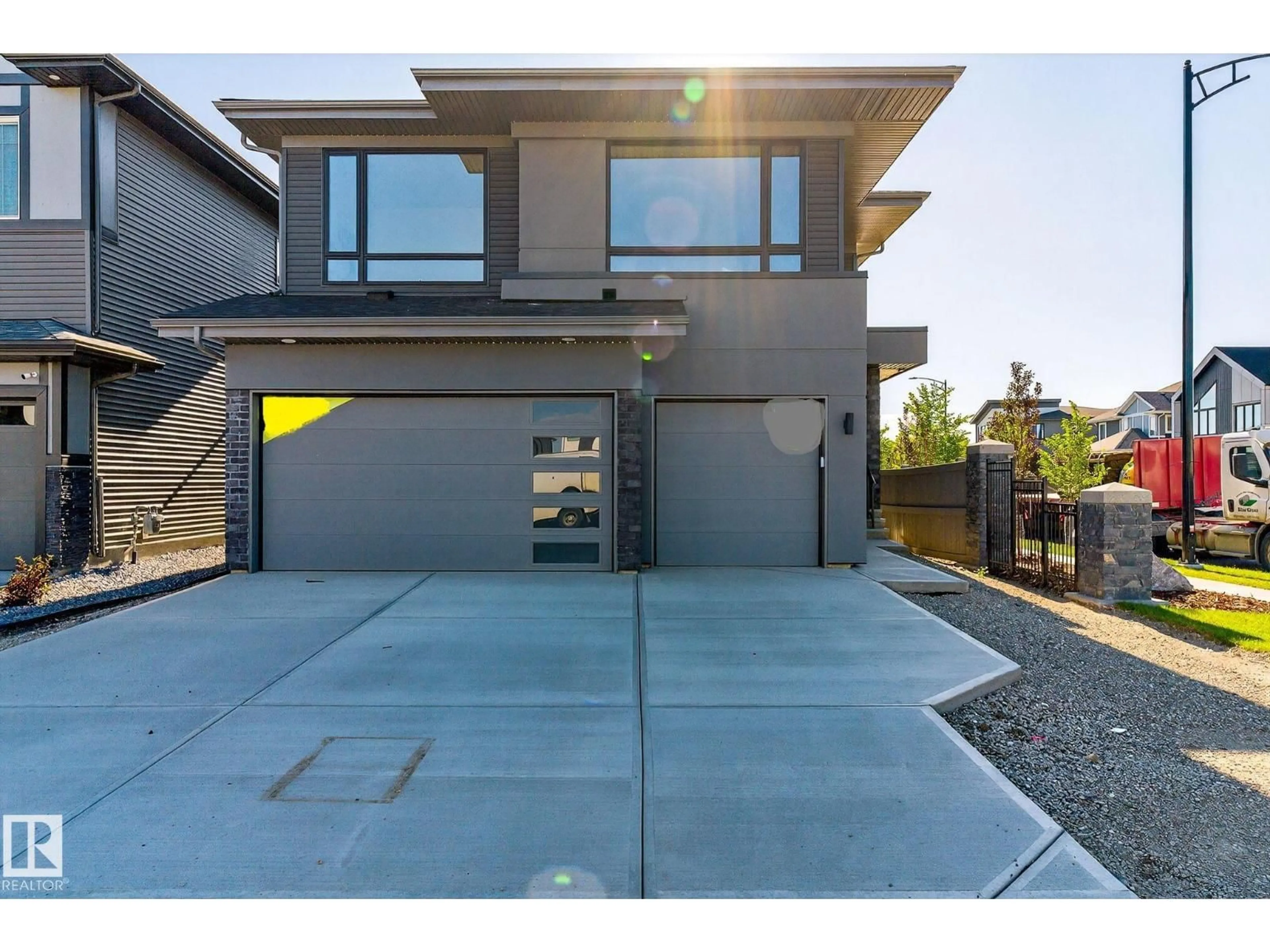 Unknown for 6703 KNOX CT, Edmonton Alberta T6W4Z9