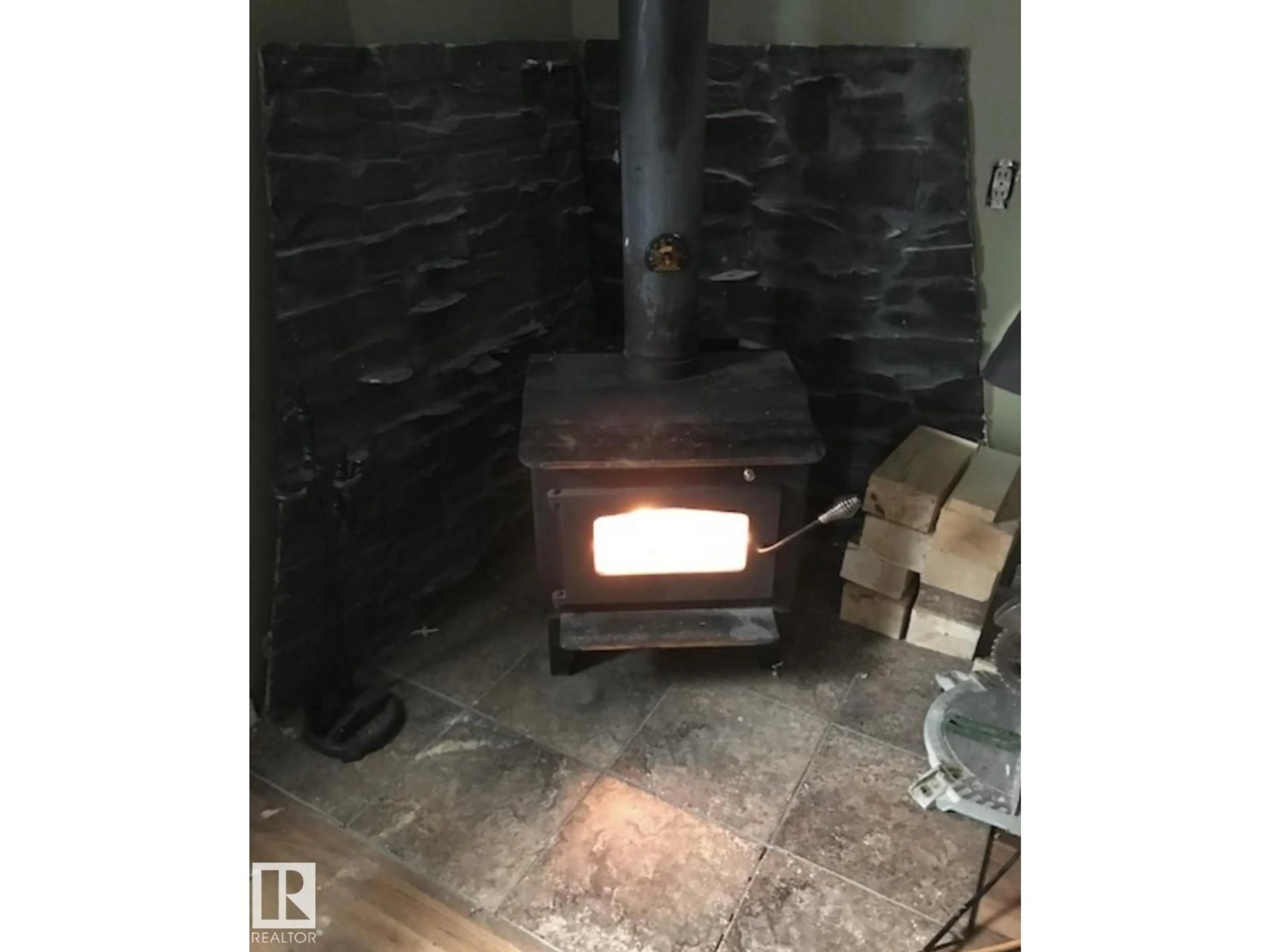 A pic of a room for 5231 46 ST, Camrose Alberta T4V1H4