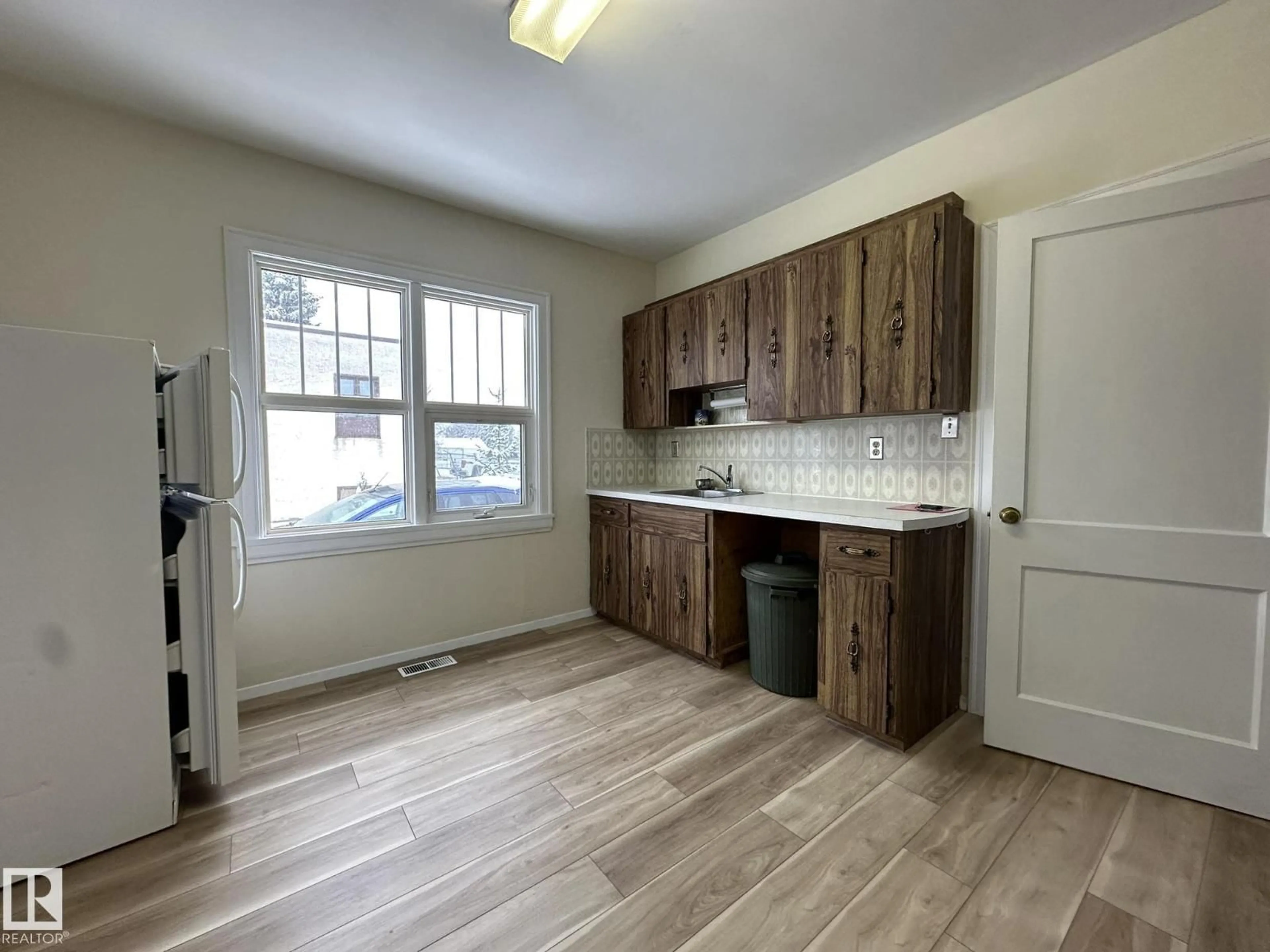 Unknown for 5016 50 ST, Smoky Lake Town Alberta T0A3C0