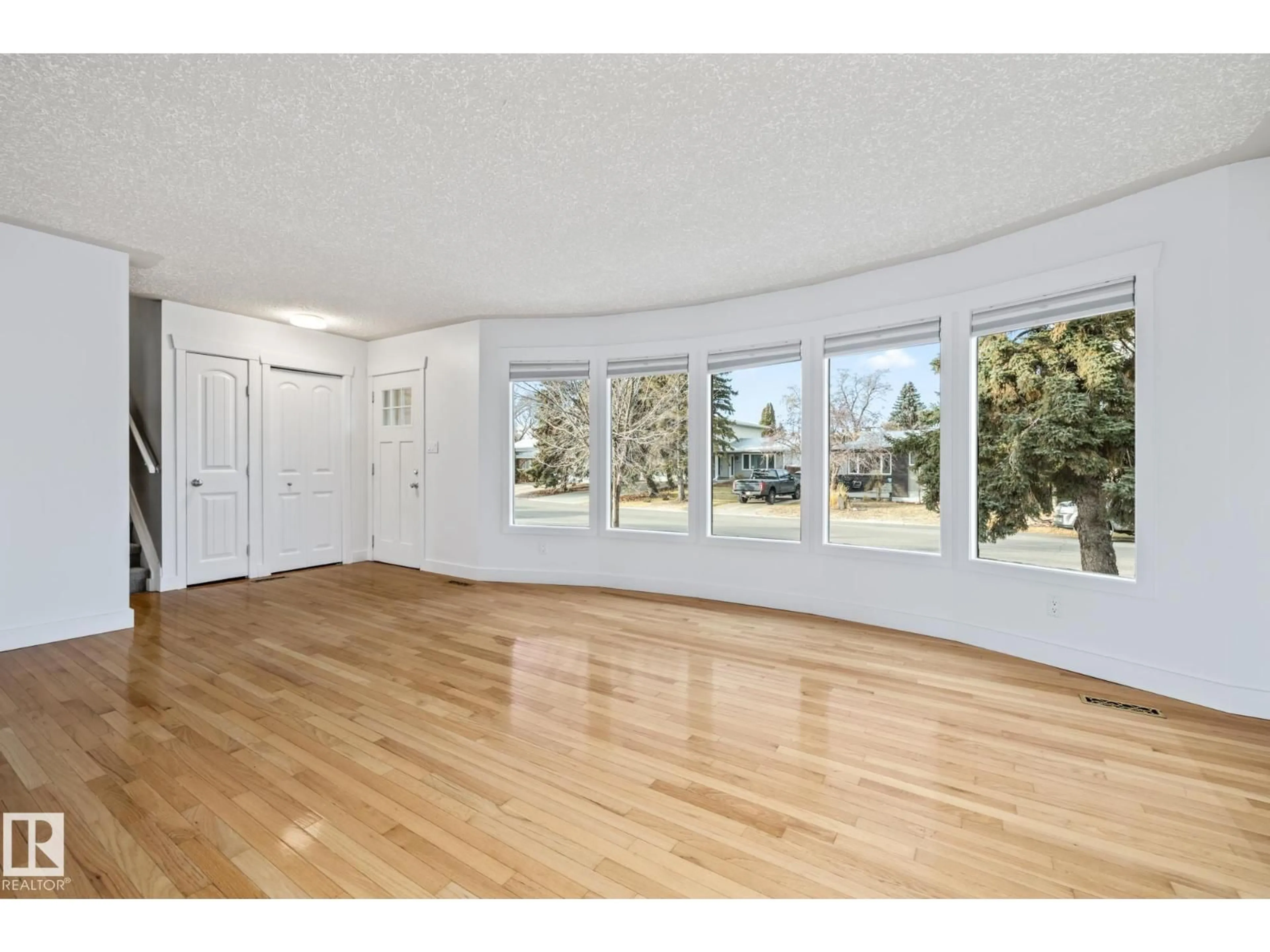 A pic of a room for 8031 179A ST NW, Edmonton Alberta T5T0S3