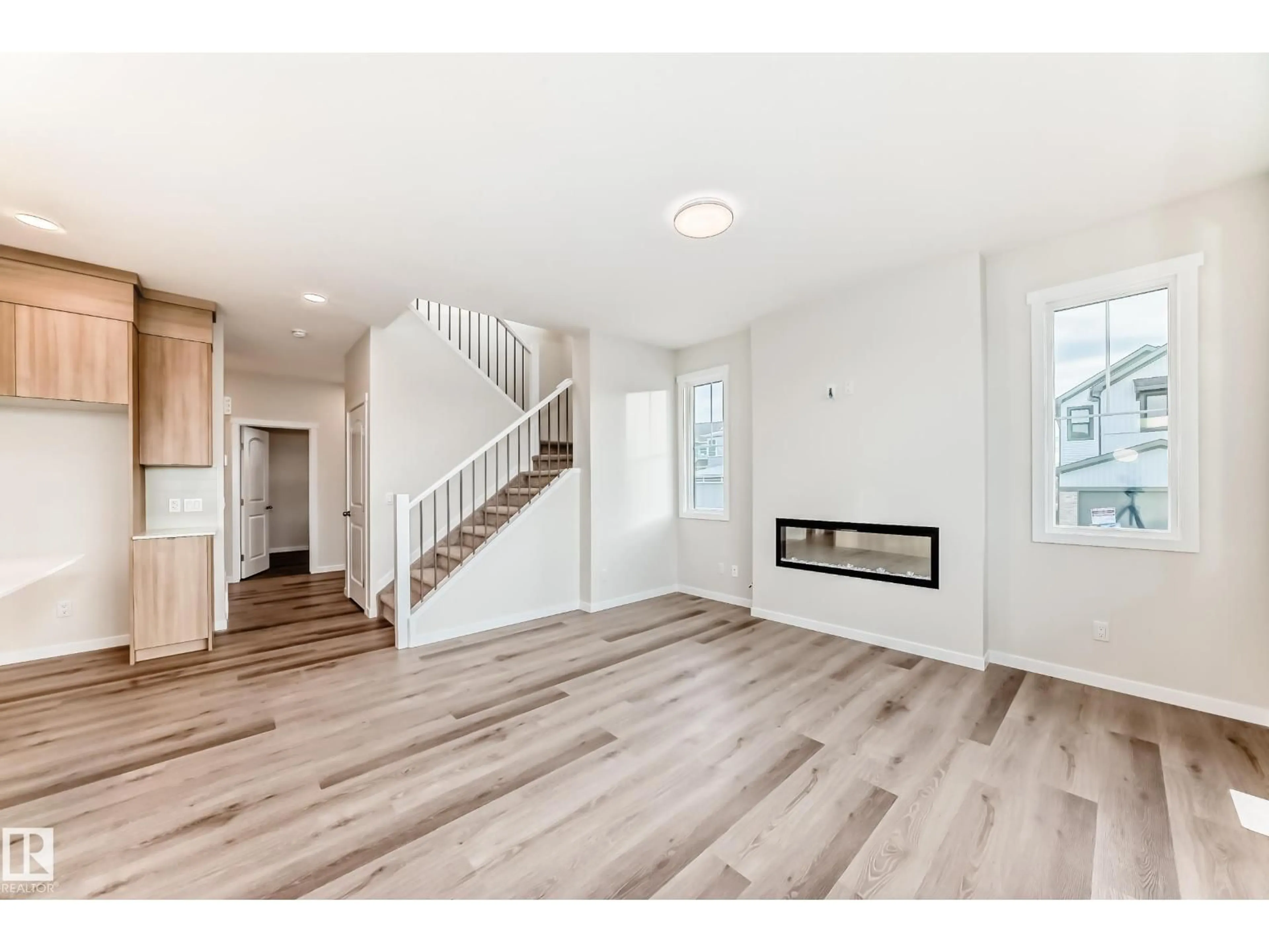 Unknown for 2346 EGRET WY, Edmonton Alberta T6M3G8