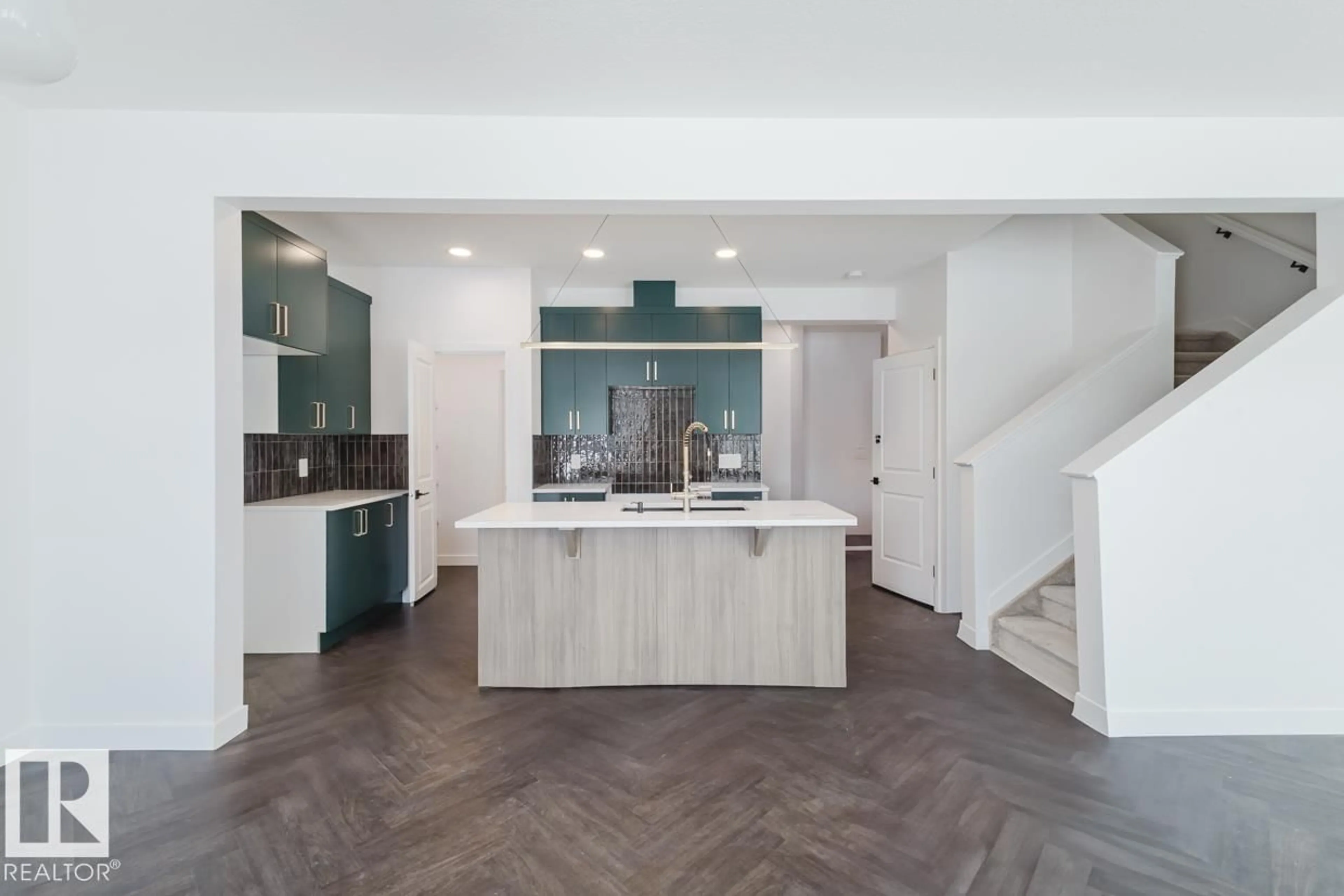 Open concept kitchen, unknown for 39 CHARTRES CL, St. Albert Alberta T8T2C9