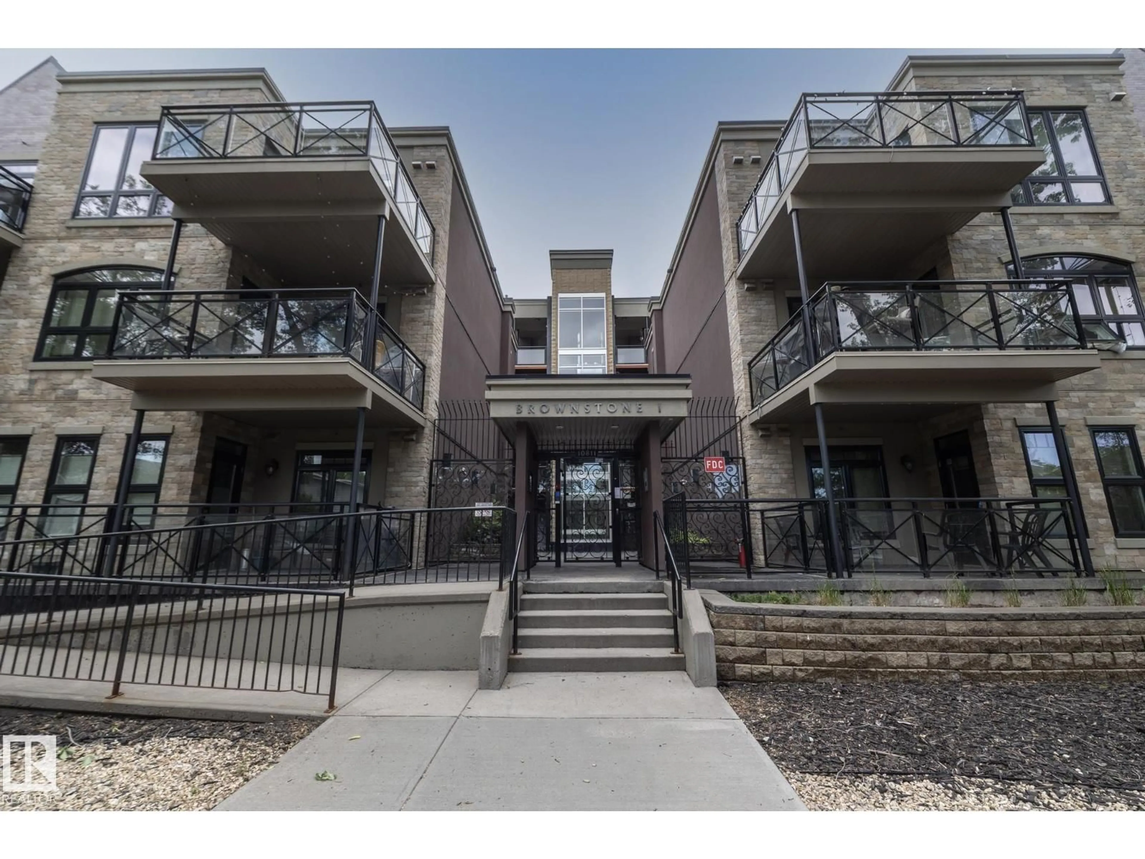 Unknown for #213 - 10811 72 AV NW, Edmonton Alberta T6E1A4