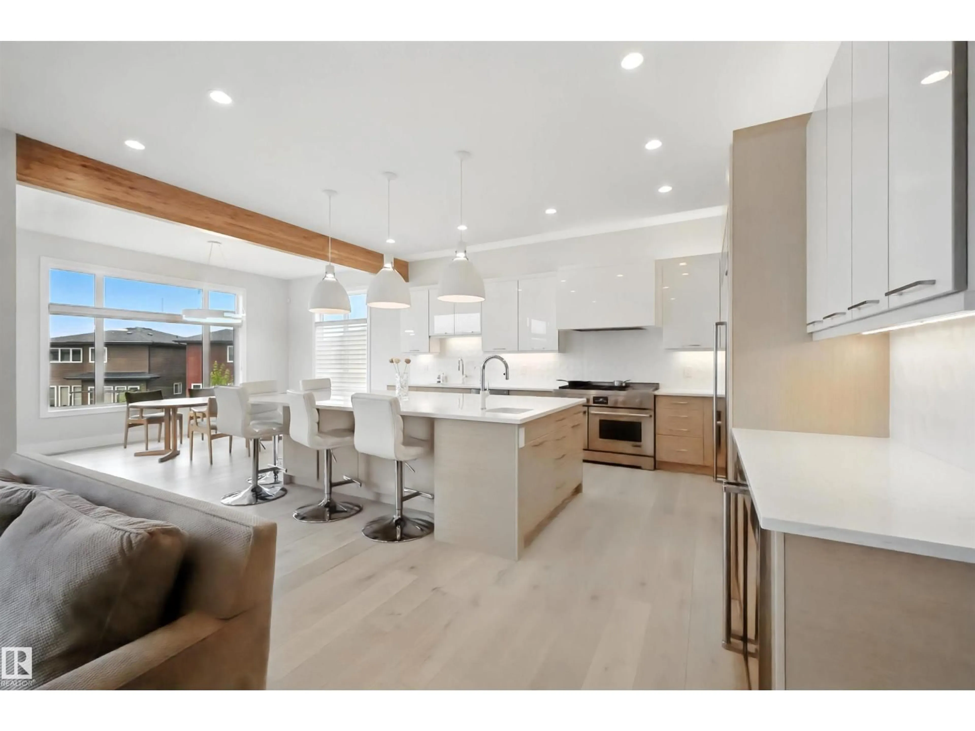 Open concept kitchen, ceramic/tile floor for 2620 WHEATON CL NW, Edmonton Alberta T6W2X5