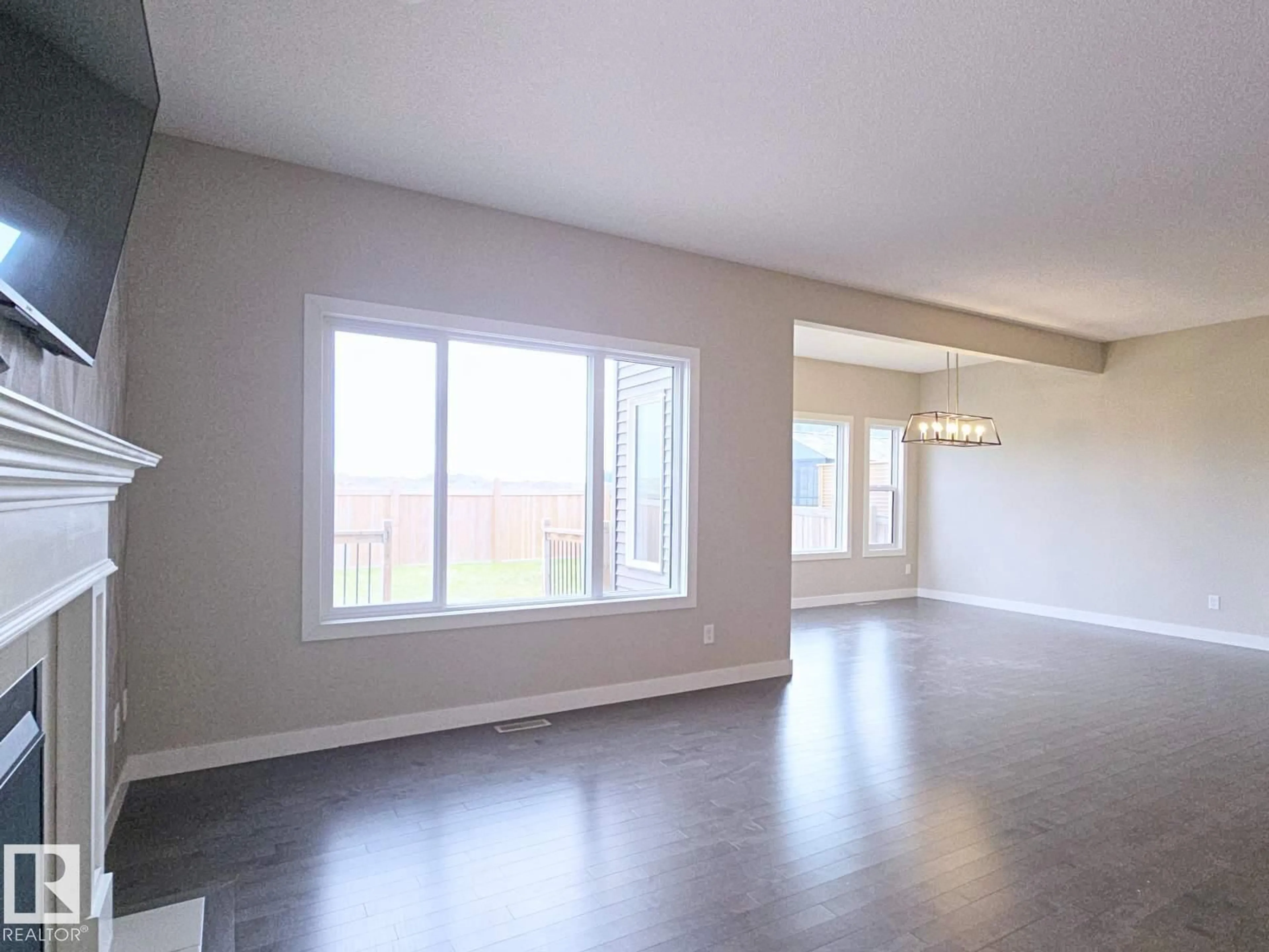 A pic of a room for SW - 16707 18 AV, Edmonton Alberta T6W3C5